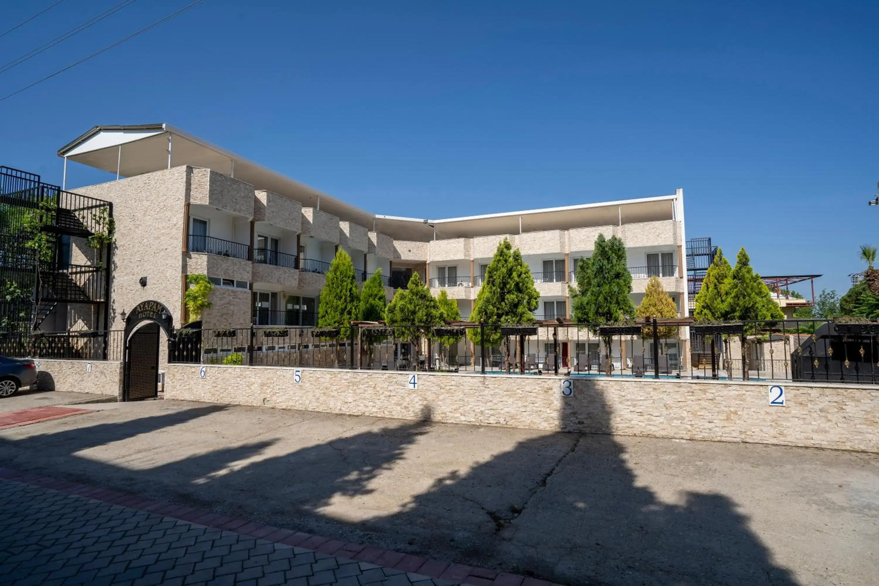 Property building in Ayapam Hotel Property building in Ayapam Hotel