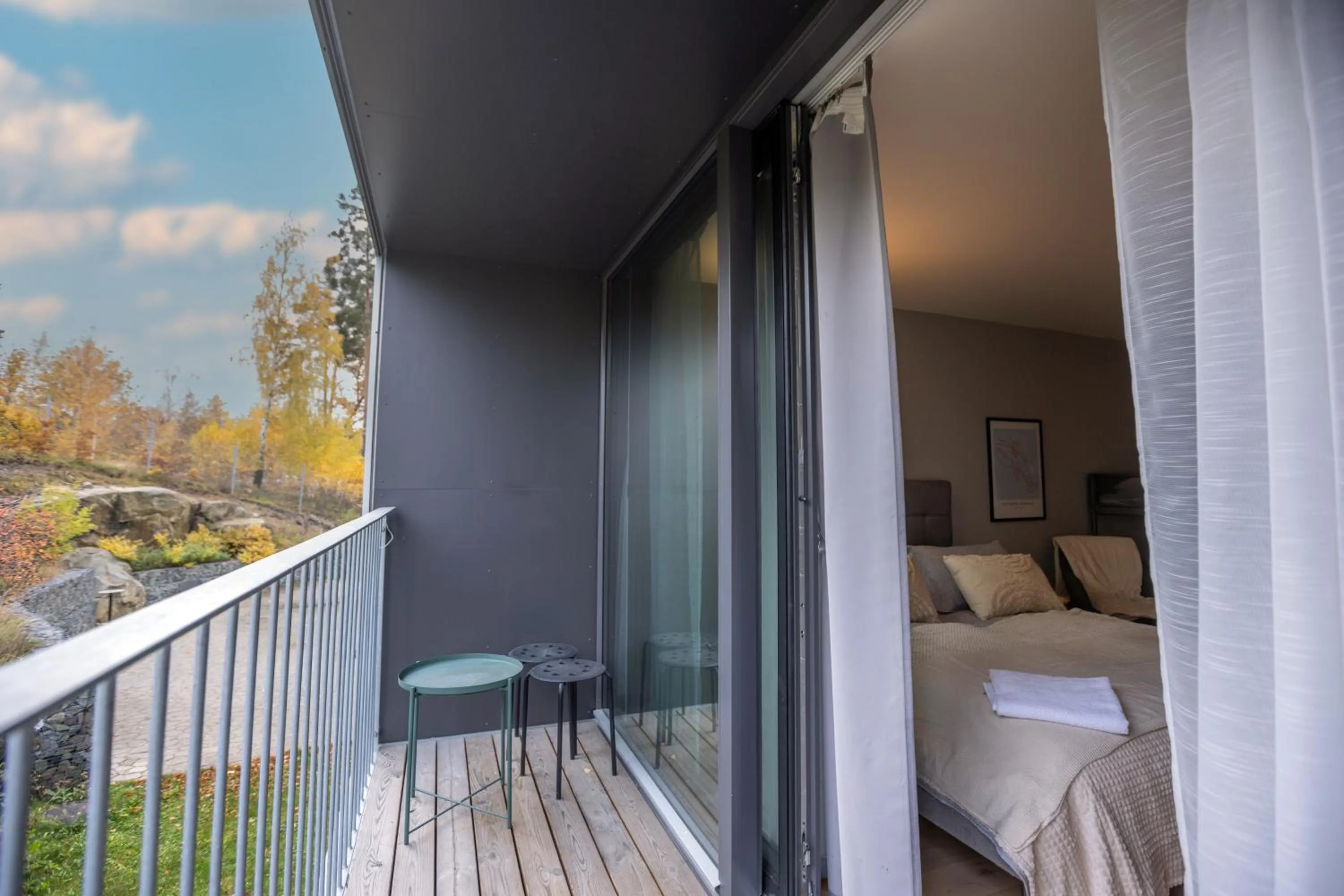 Balcony/Terrace, Bed in HOOM Home & Hotel Järfälla