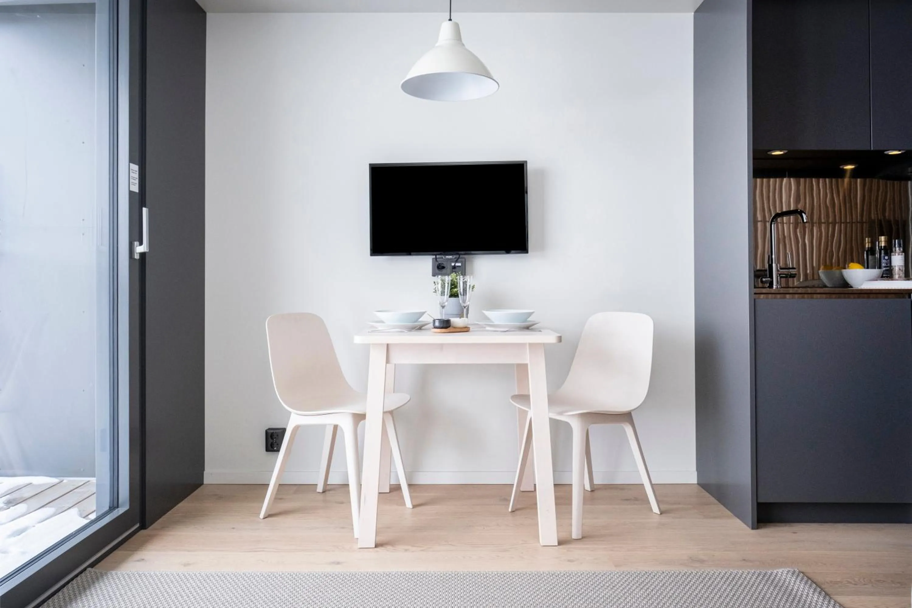 TV and multimedia in HOOM Home & Hotel Järfälla