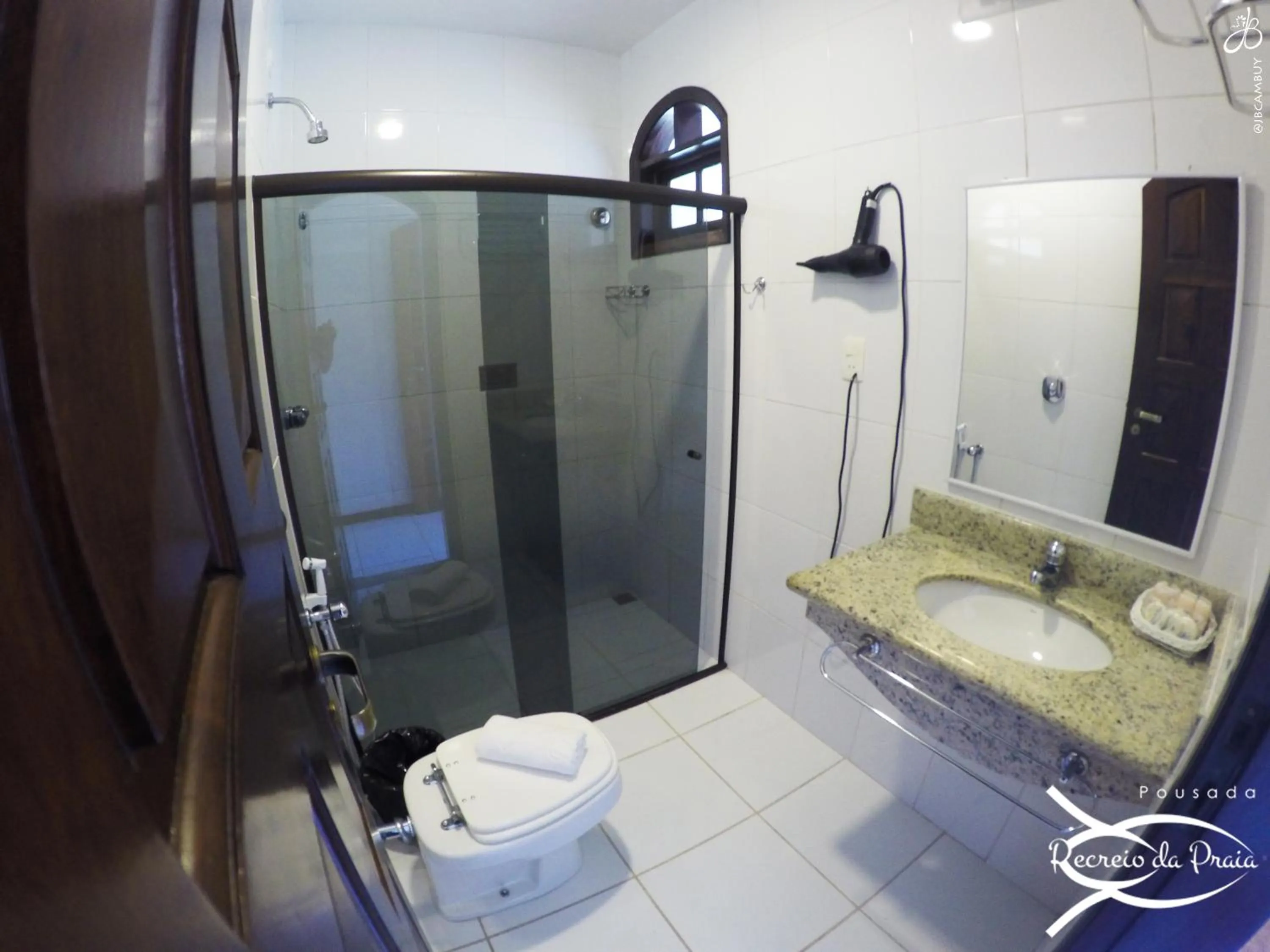 Shower in Pousada Recreio Da Praia