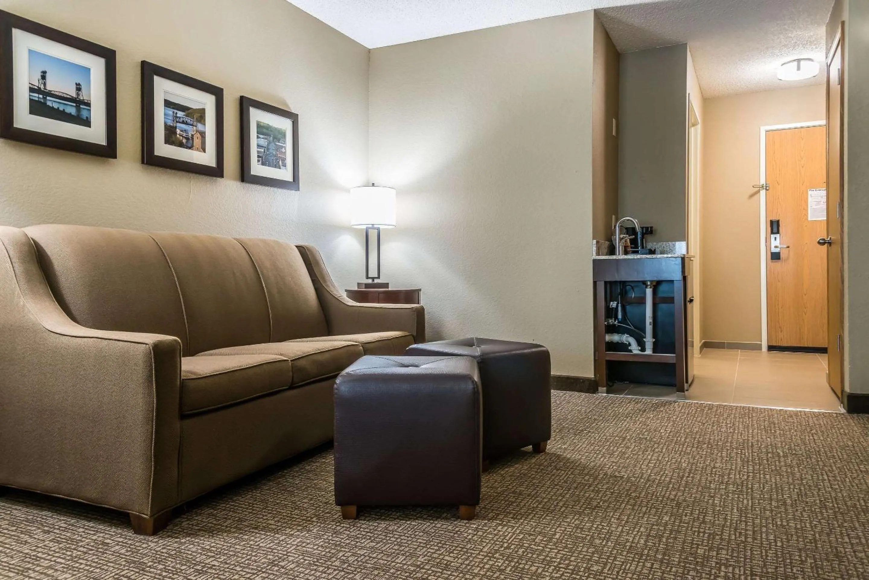 Photo of the whole room in Country Inn & Suites by Radisson, Stillwater, MN