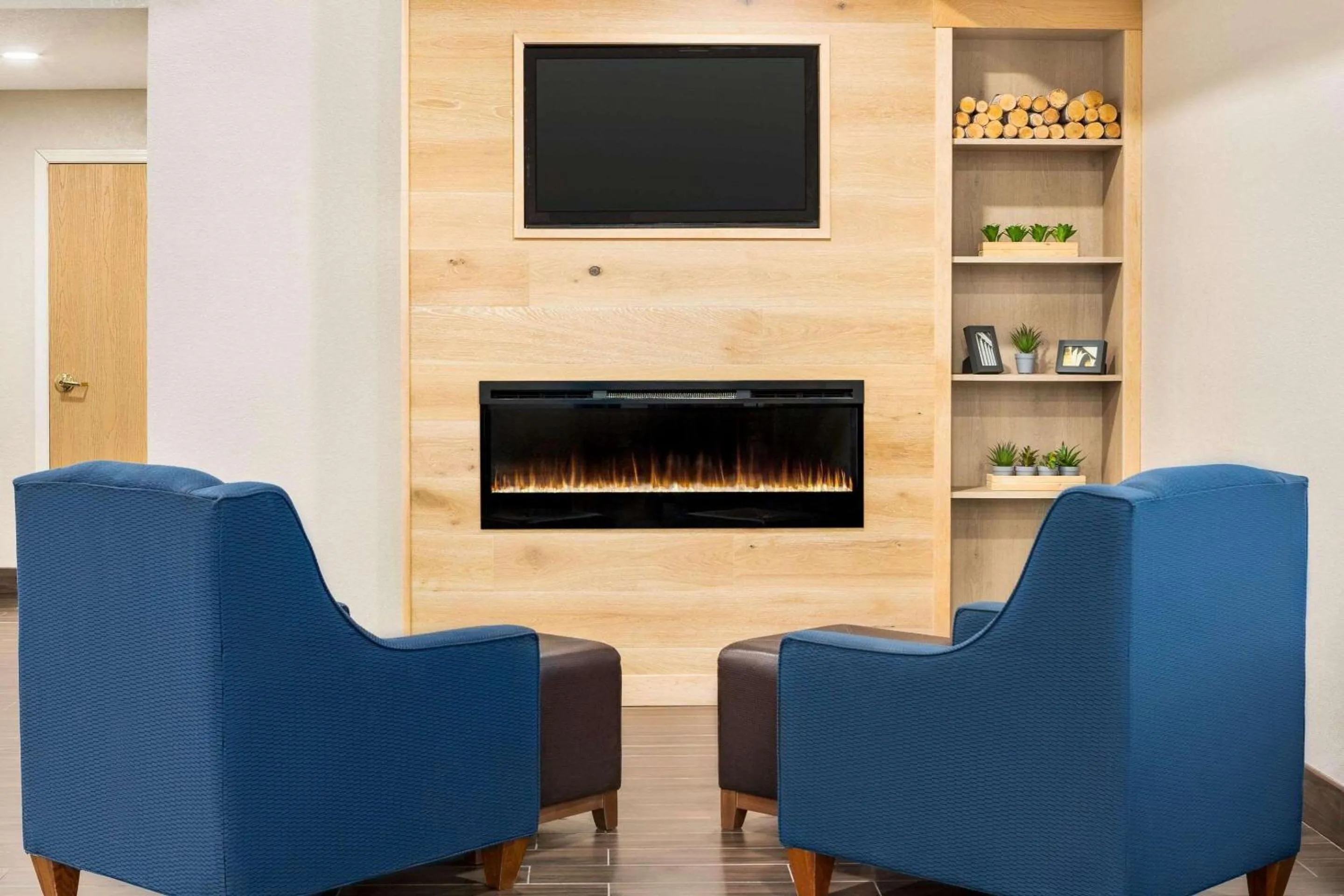 Lobby or reception in Country Inn &amp; Suites by Radisson, Stillwater, MN