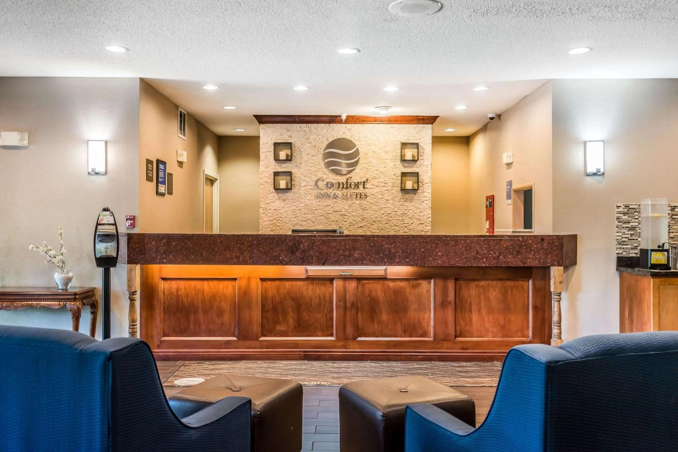 Lobby or reception in Country Inn &amp; Suites by Radisson, Stillwater, MN