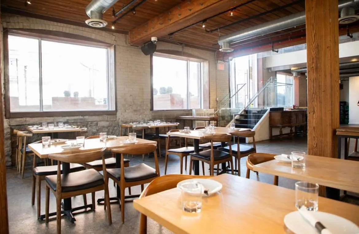 Restaurant/places to eat in Hotel Ocho