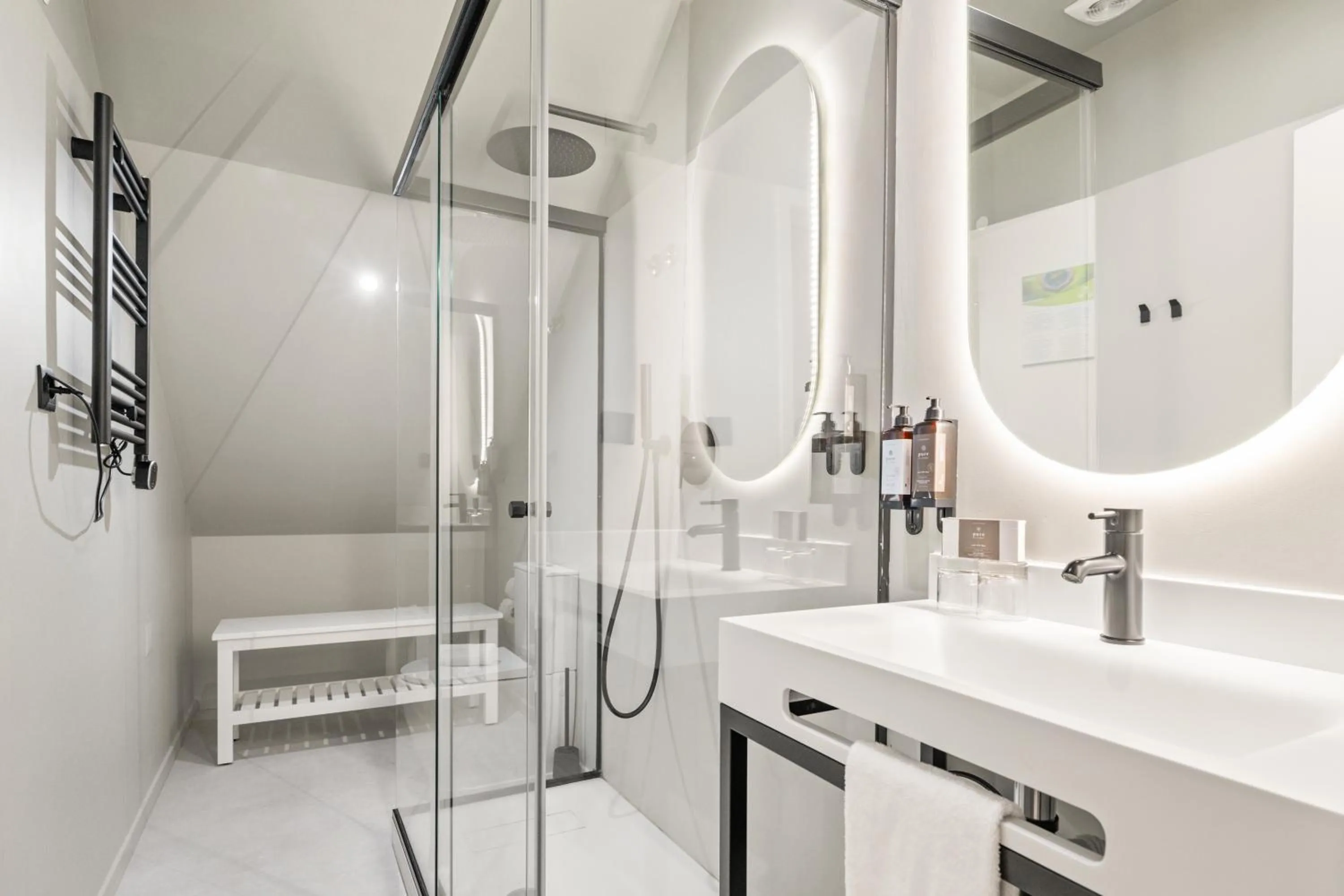 Shower in Casa do Patio by Shiadu