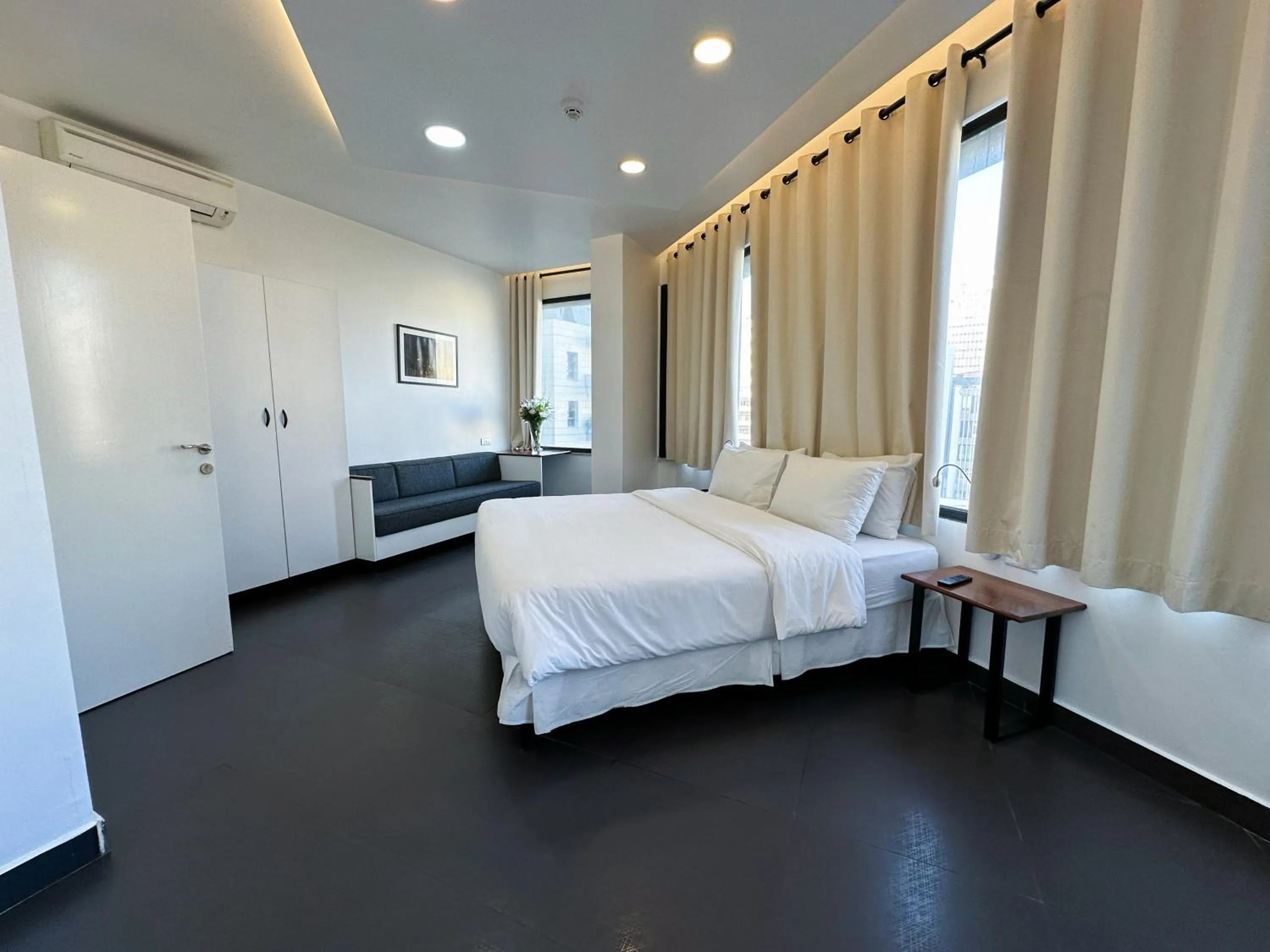 Bedroom, Bed in Hamra Urban Gardens