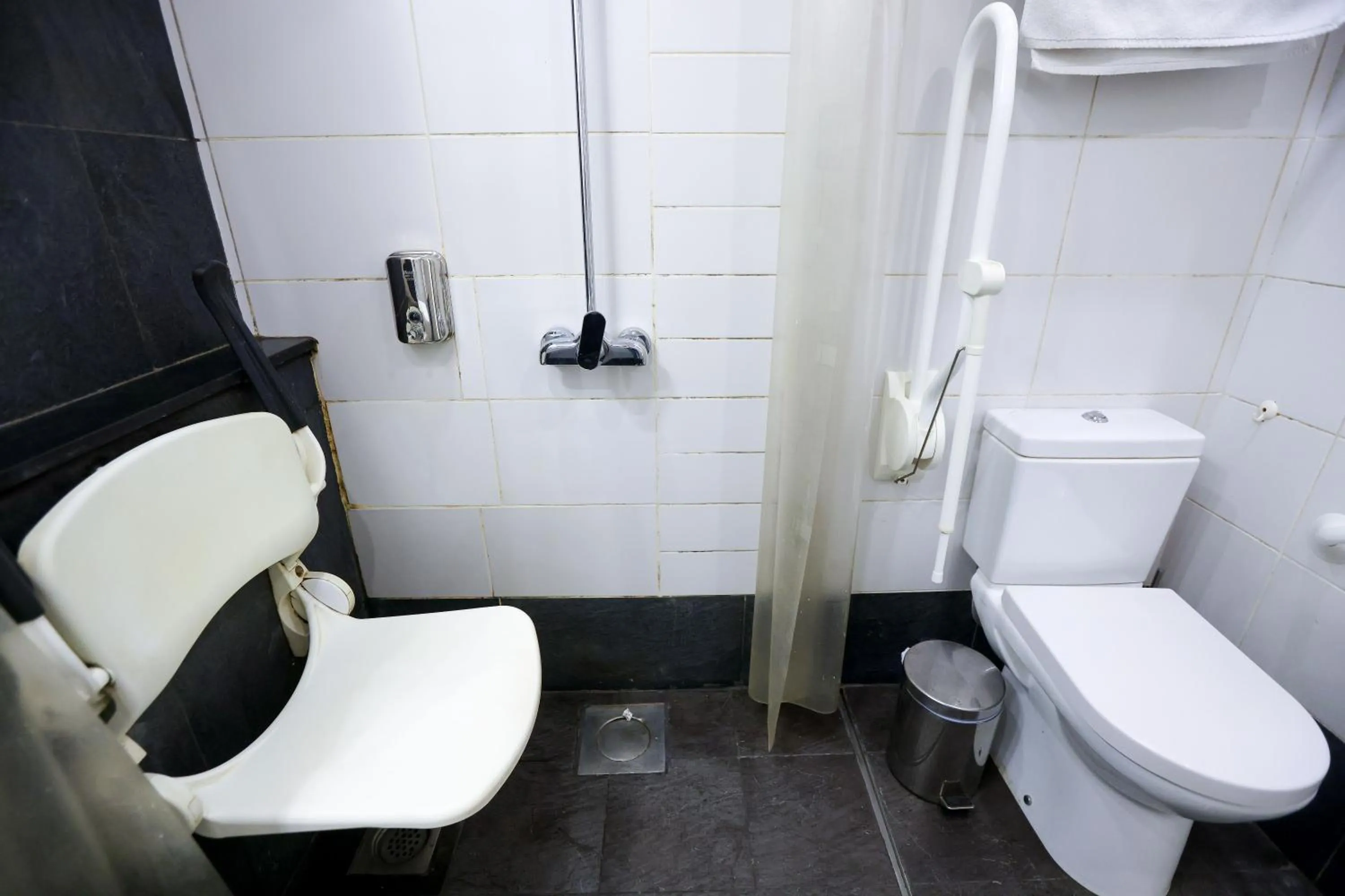 Bathroom in Hamra Urban Gardens