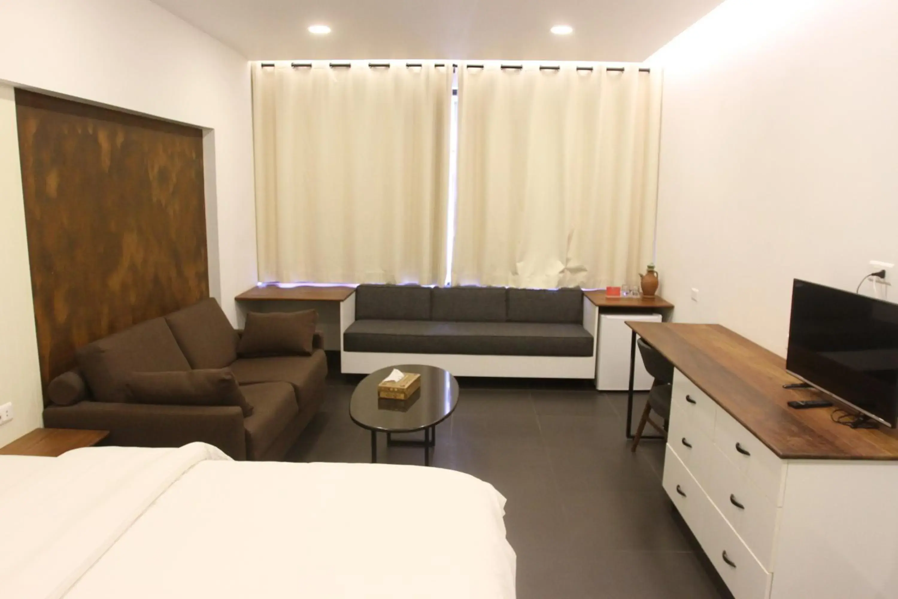 King Room in Hamra Urban Gardens King Room in Hamra Urban Gardens