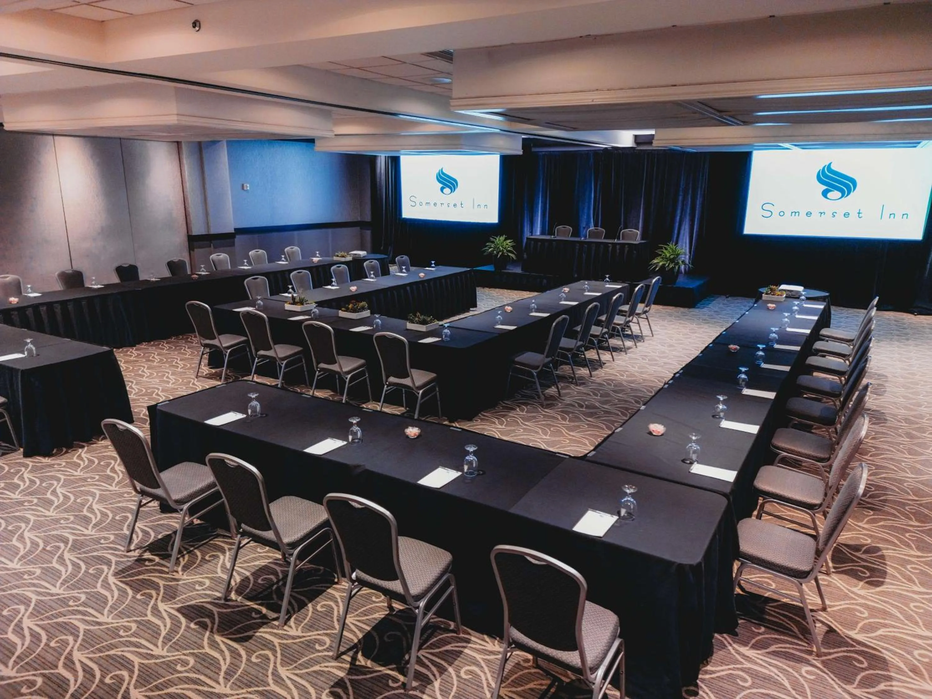 Banquet/Function facilities in Somerset Inn Troy