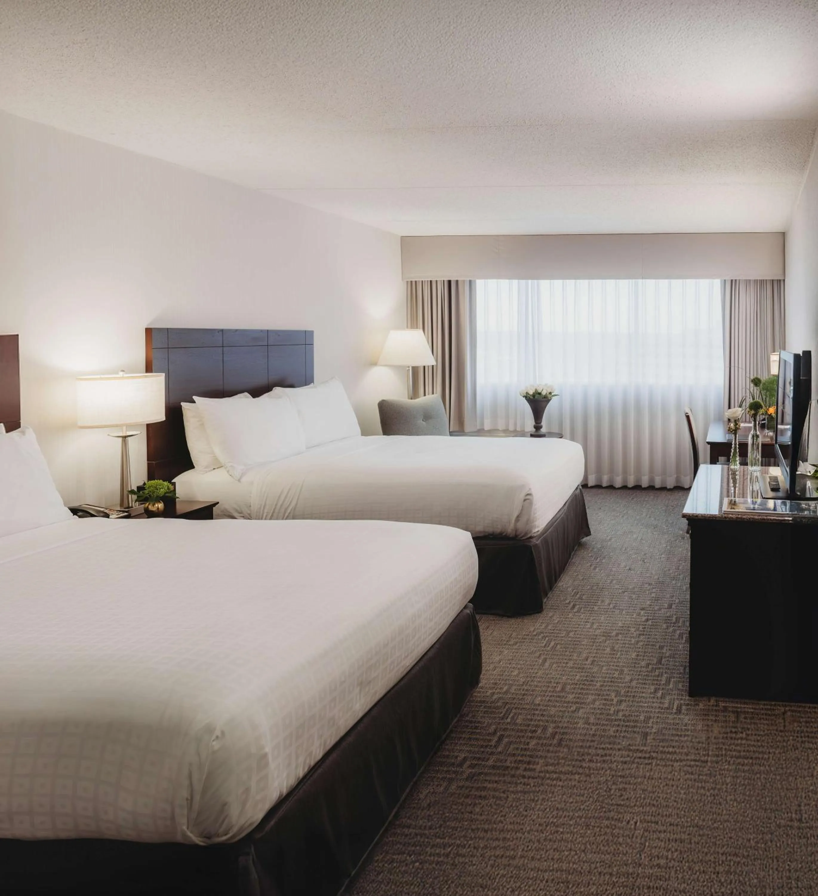 Bedroom, Bed in Somerset Inn Troy