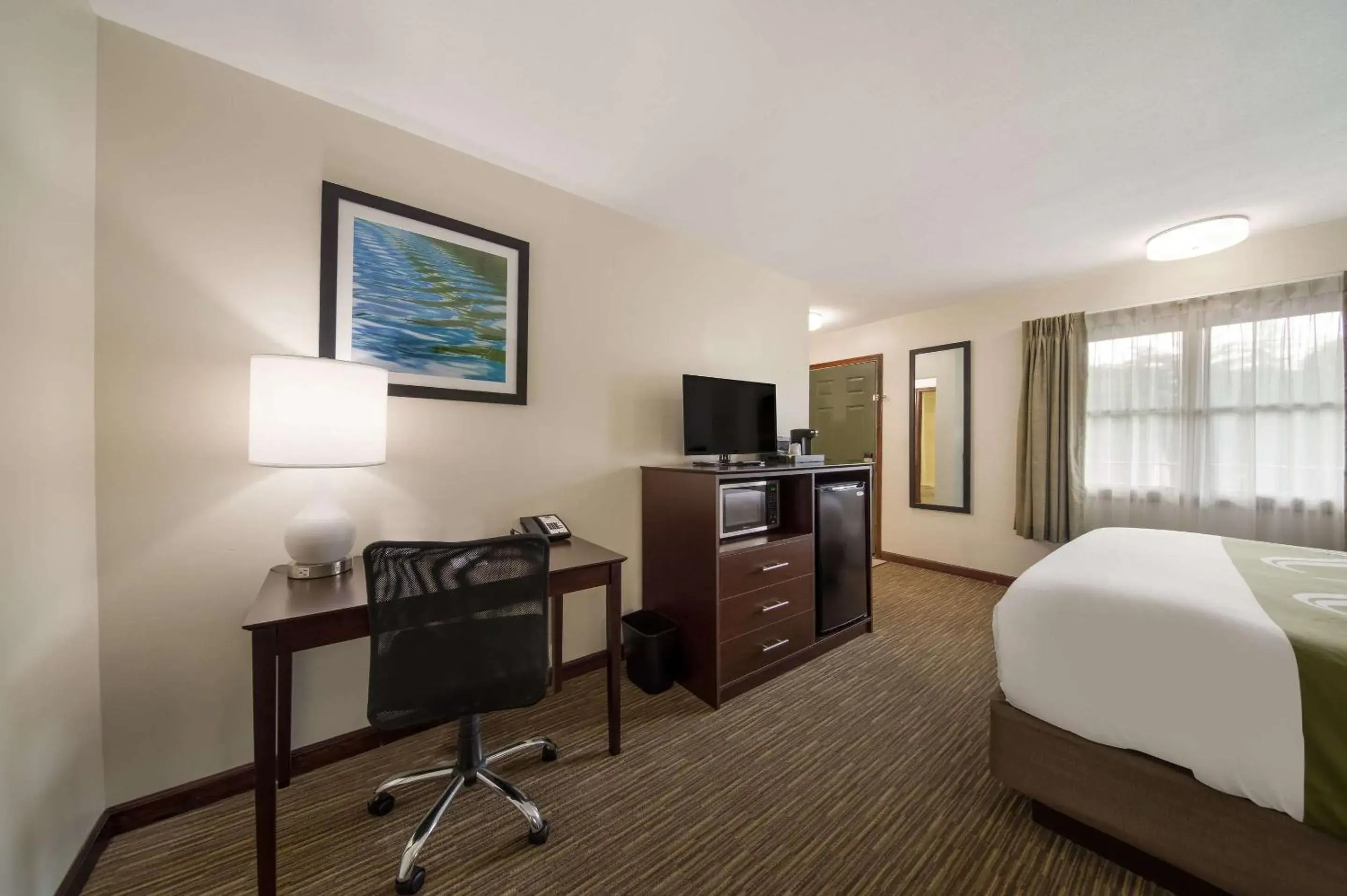 Bedroom, Bed in Quality Inn Bedroom, Bed in Quality Inn