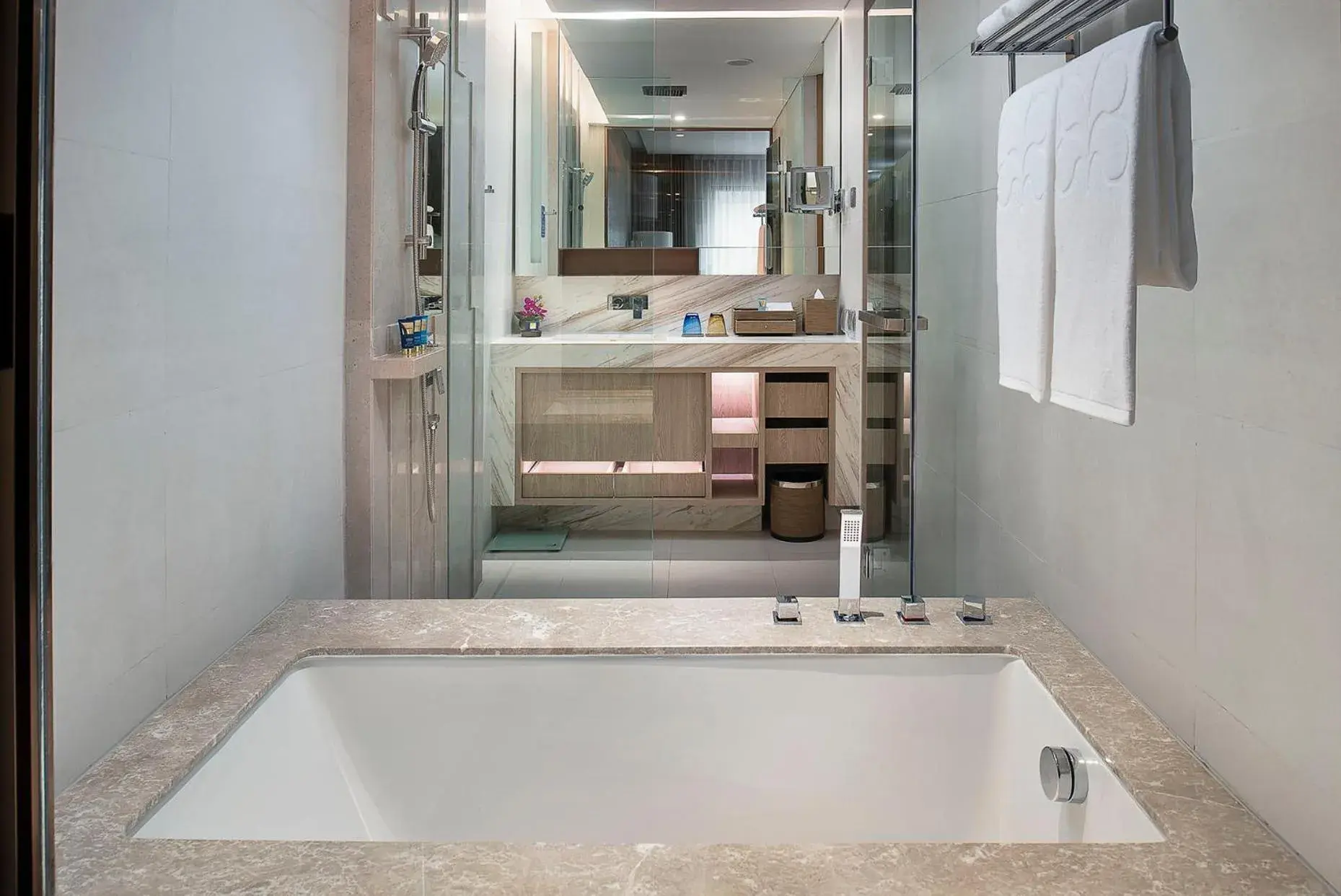 Bathroom in Hotel Nikko Bangkok Bathroom in Hotel Nikko Bangkok