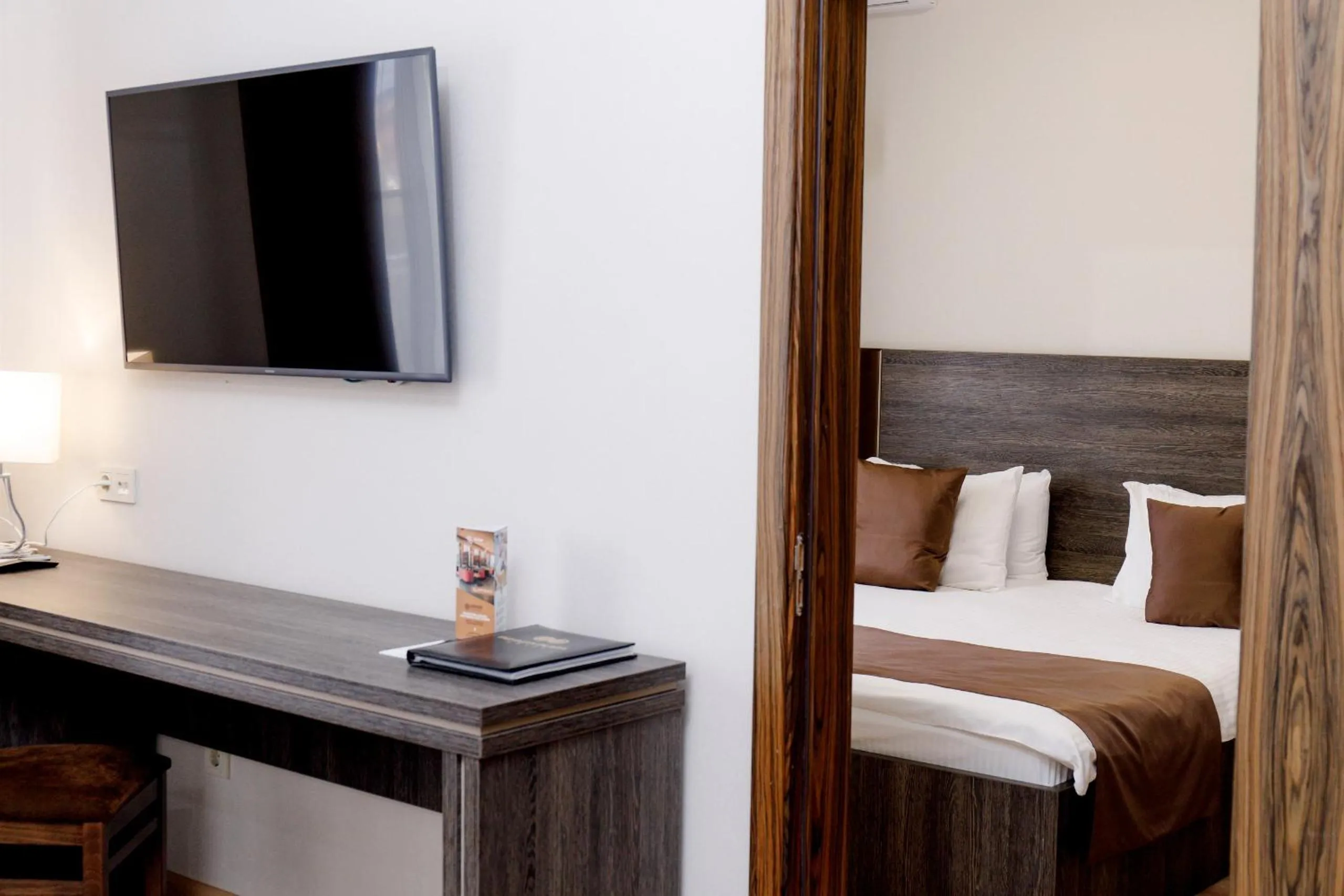 Bed in Infinity Plaza Hotel Block 2