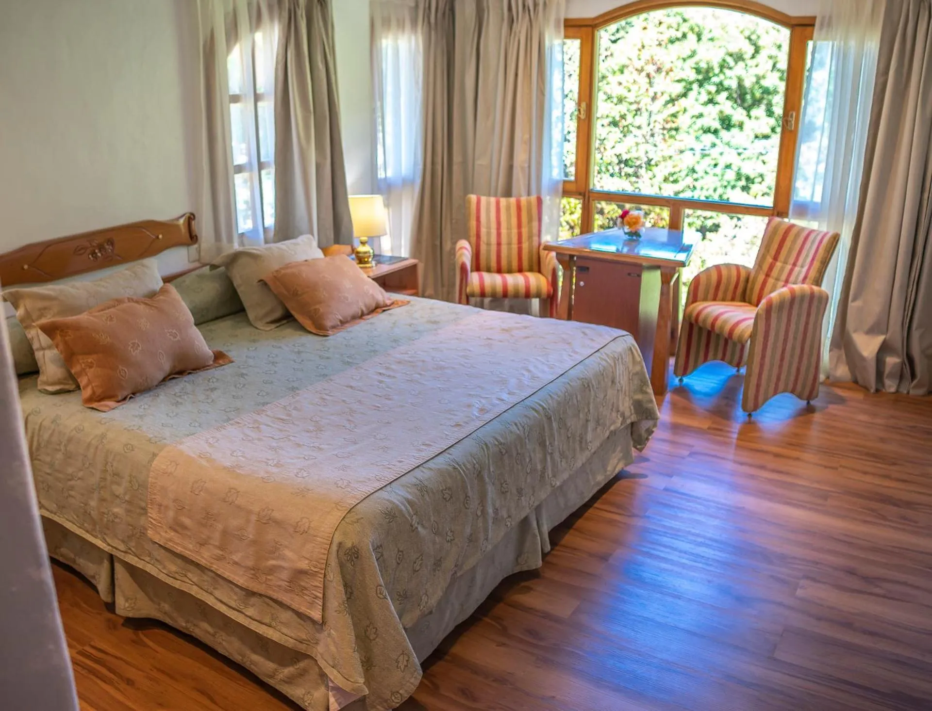 Bedroom, Bed in Hotel y Cabañas Le Village