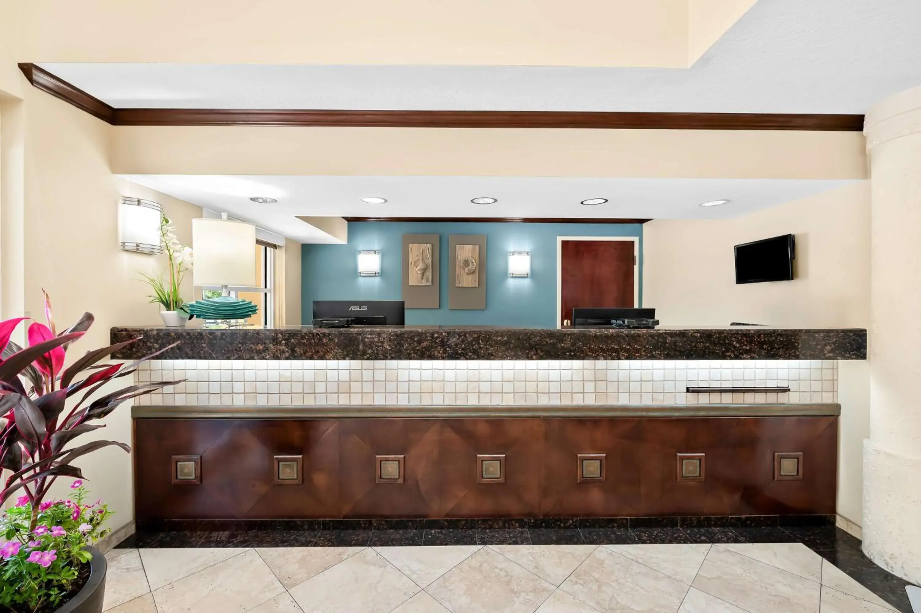 Lobby or reception in Best Western Intracoastal Inn Lobby or reception in Best Western Intracoastal Inn
