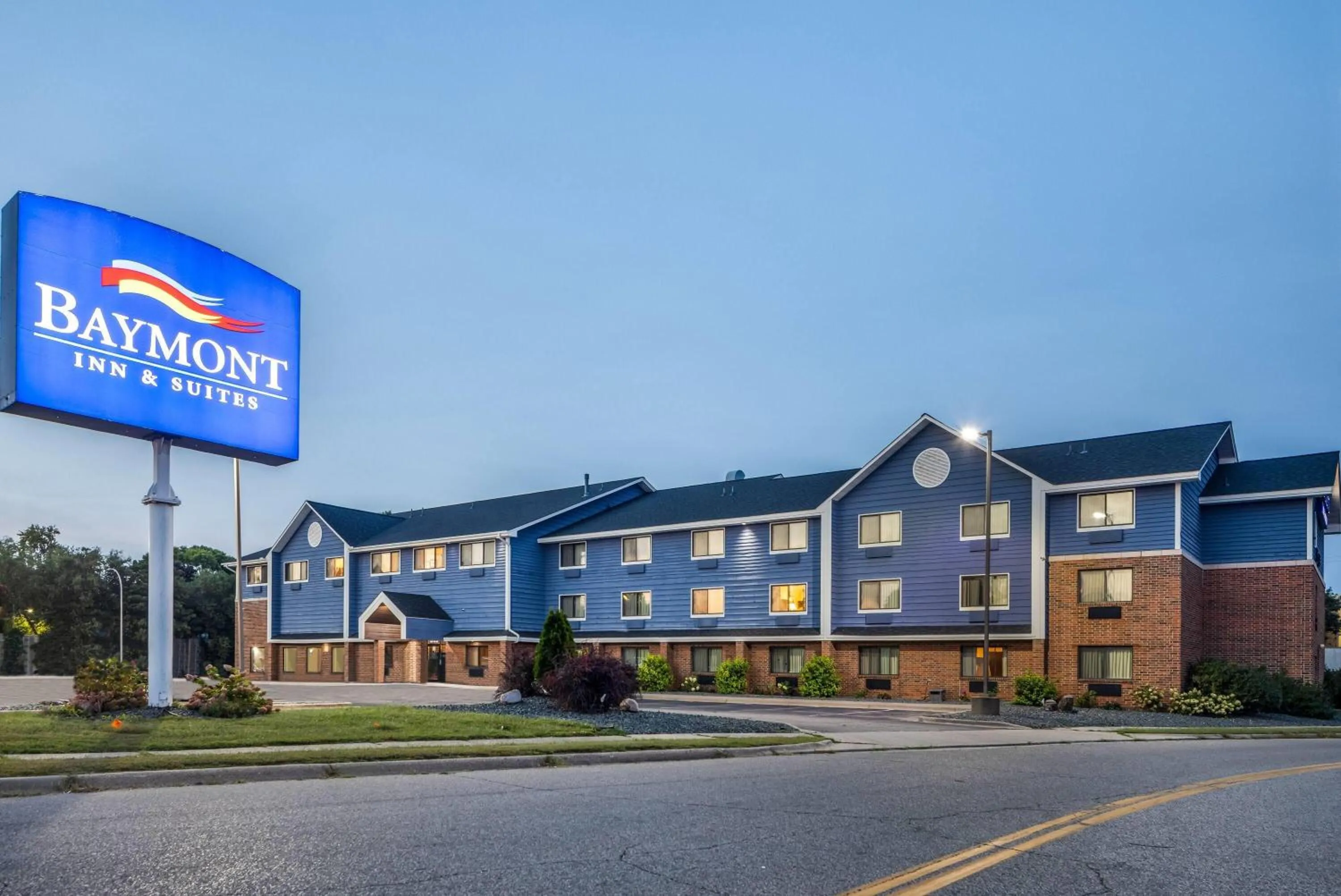 Property building in Baymont by Wyndham Bloomington MSP Airport