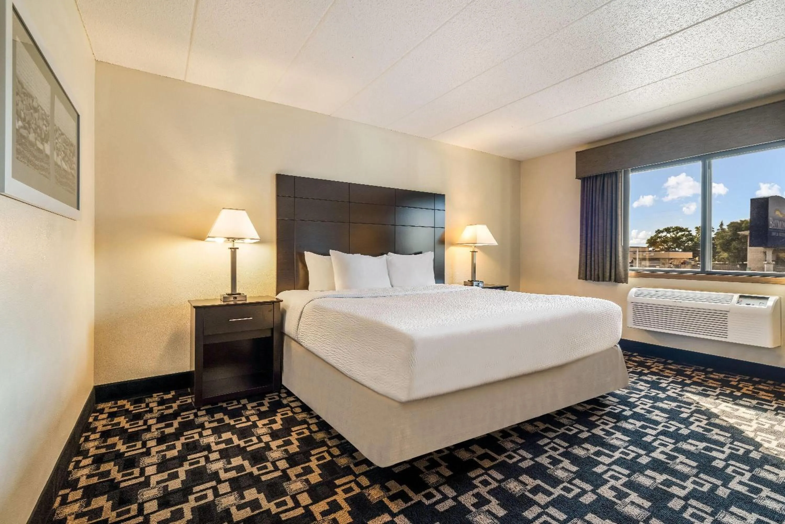 Bed in Baymont by Wyndham Bloomington MSP Airport