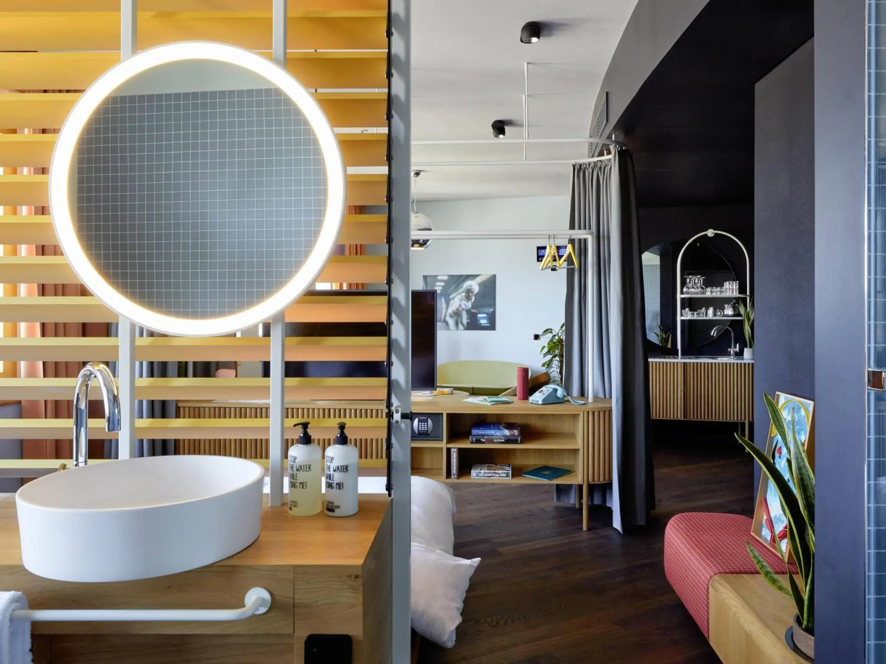 Bedroom, Bed in 25hours Hotel The Circle Bedroom, Bed in 25hours Hotel The Circle