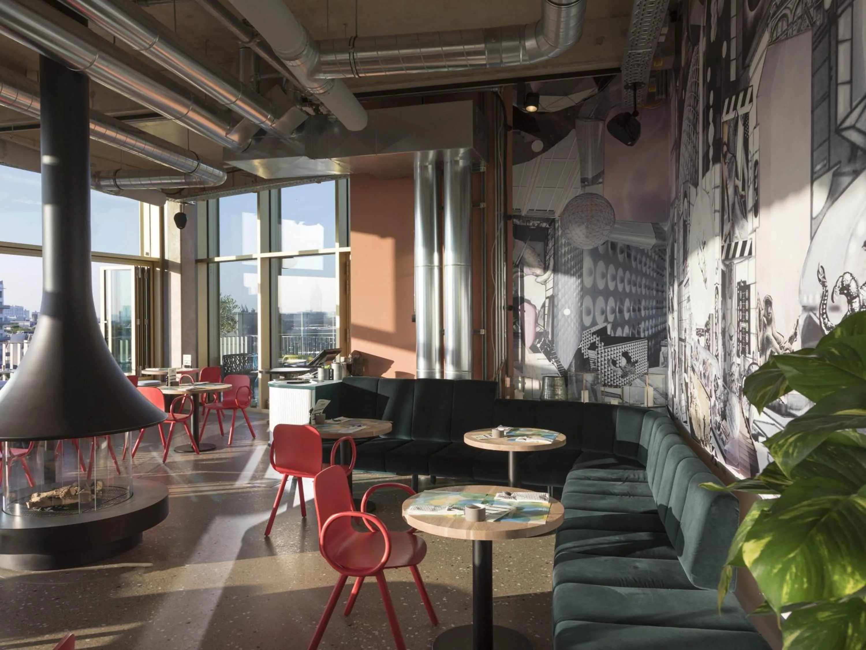 Restaurant/places to eat in 25hours Hotel The Circle