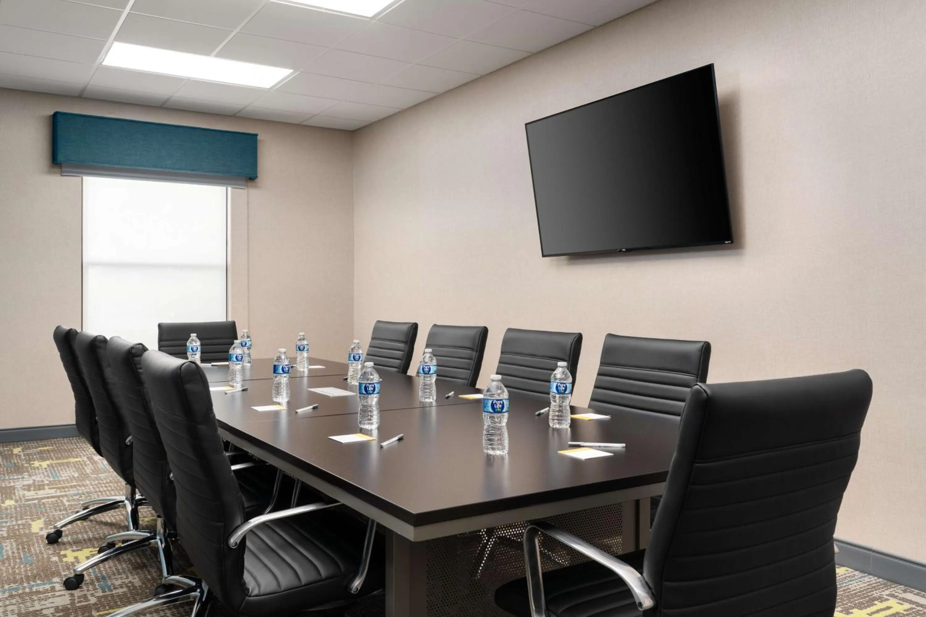 Meeting/conference room in Hampton Inn Spring Lake Fayetteville
