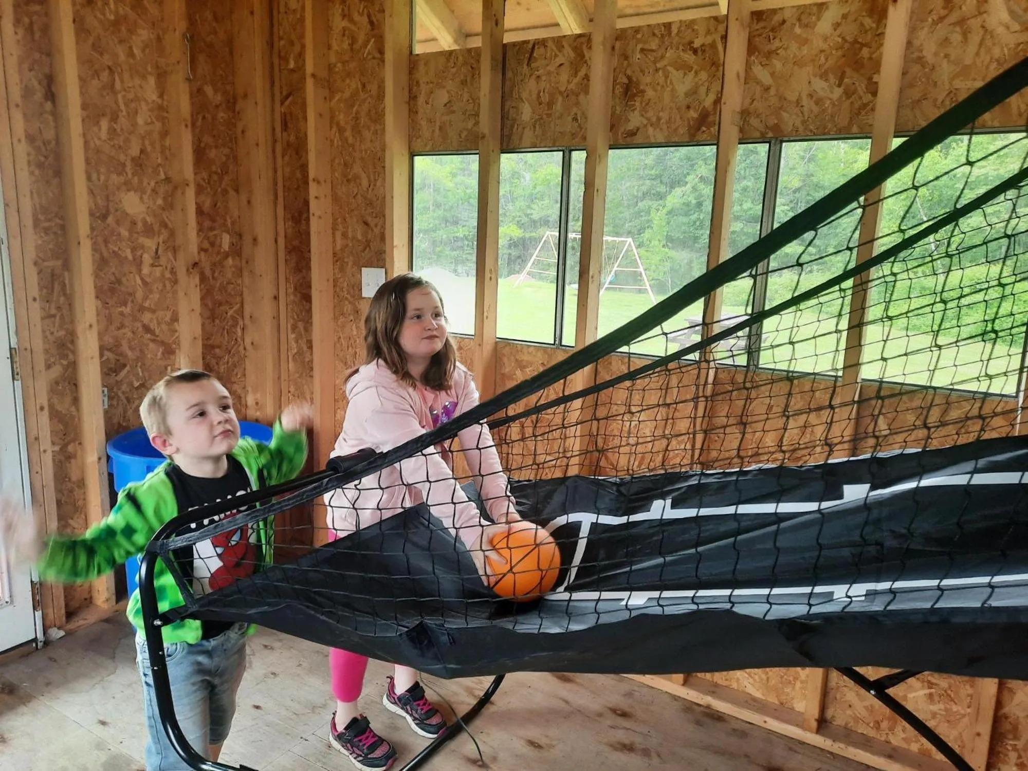 children in Clansman Motel