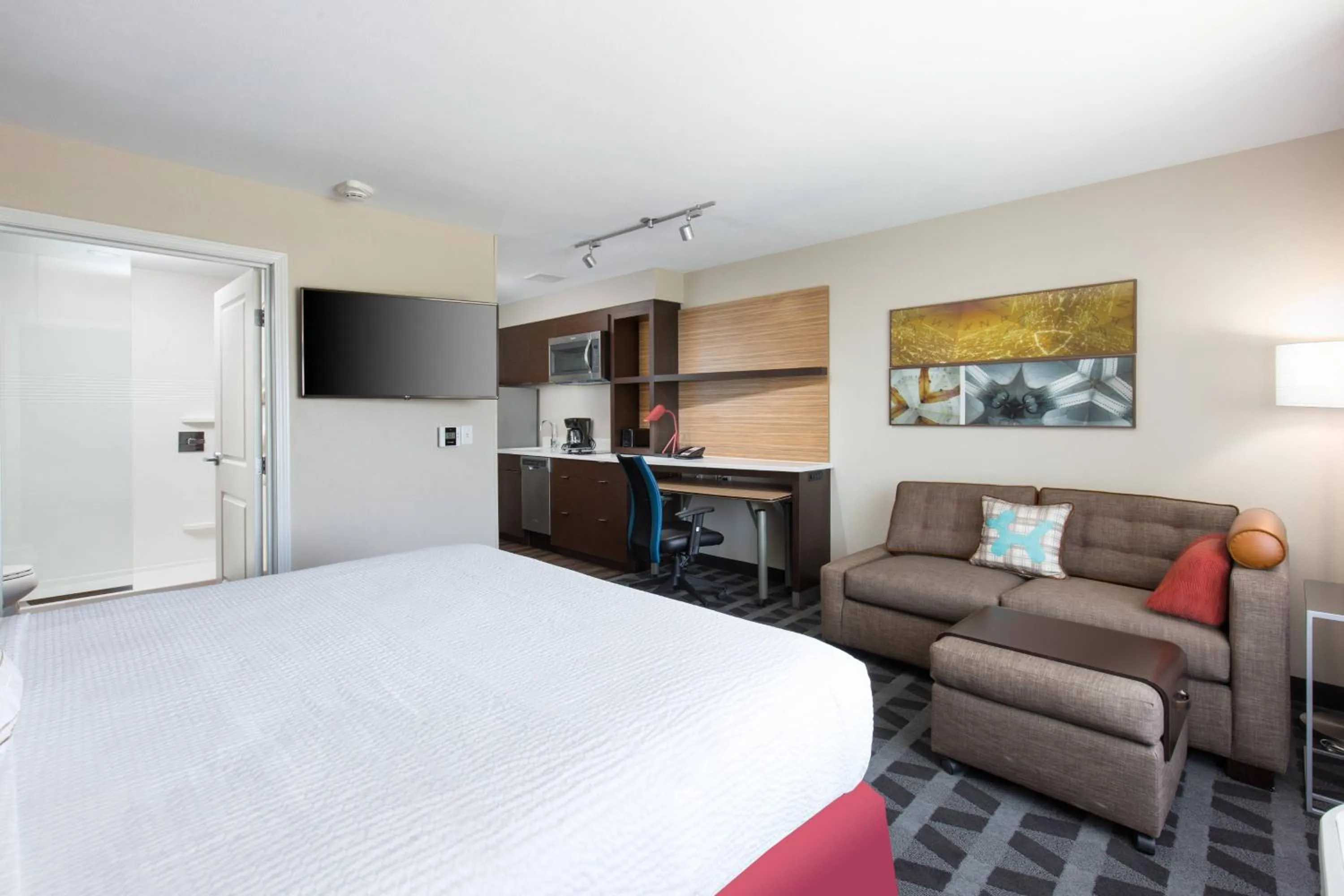 Photo of the whole room, Bed in Towneplace Suites By Marriott Austin North/Lakeline