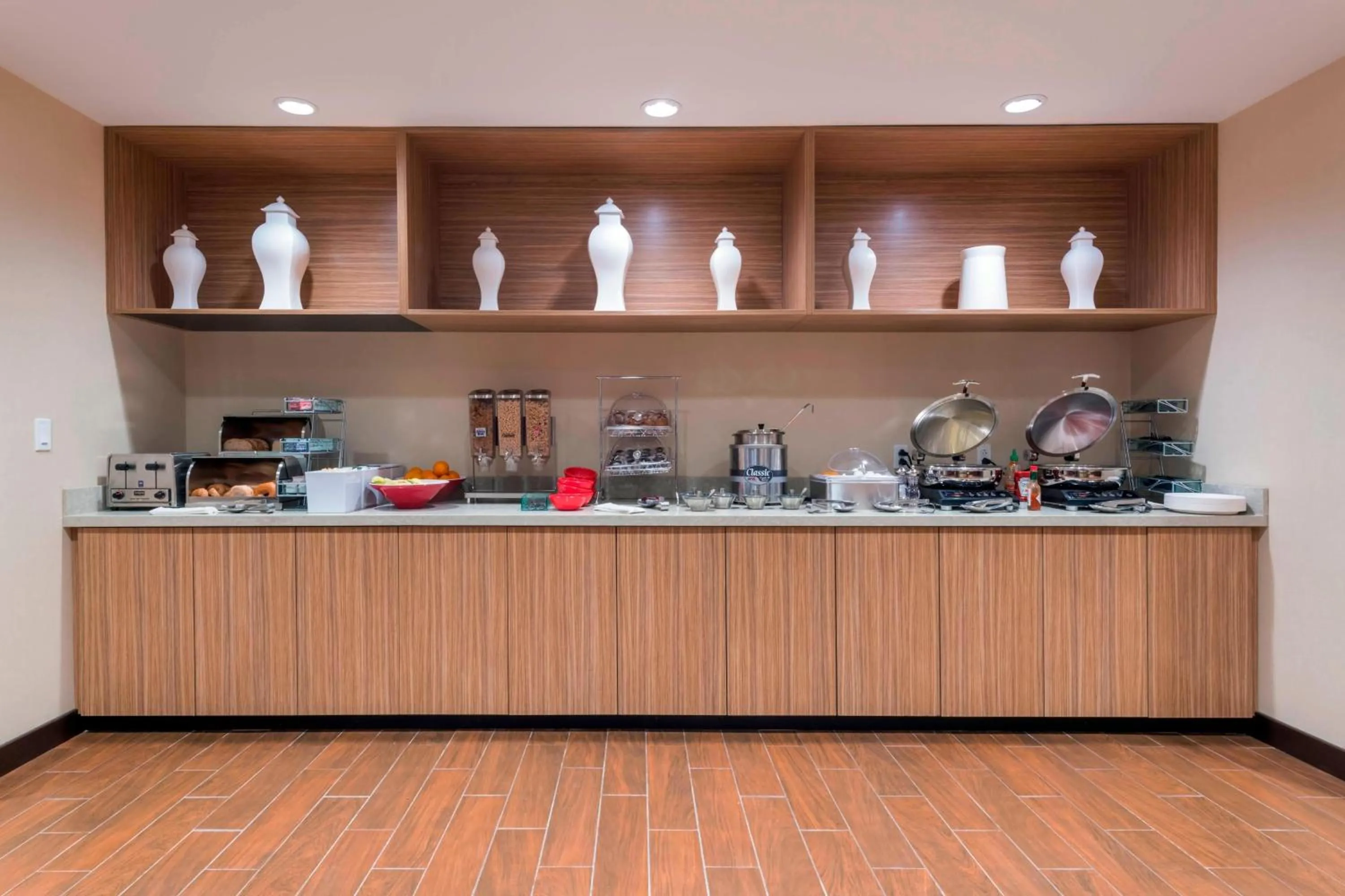 Breakfast in Towneplace Suites By Marriott Hays