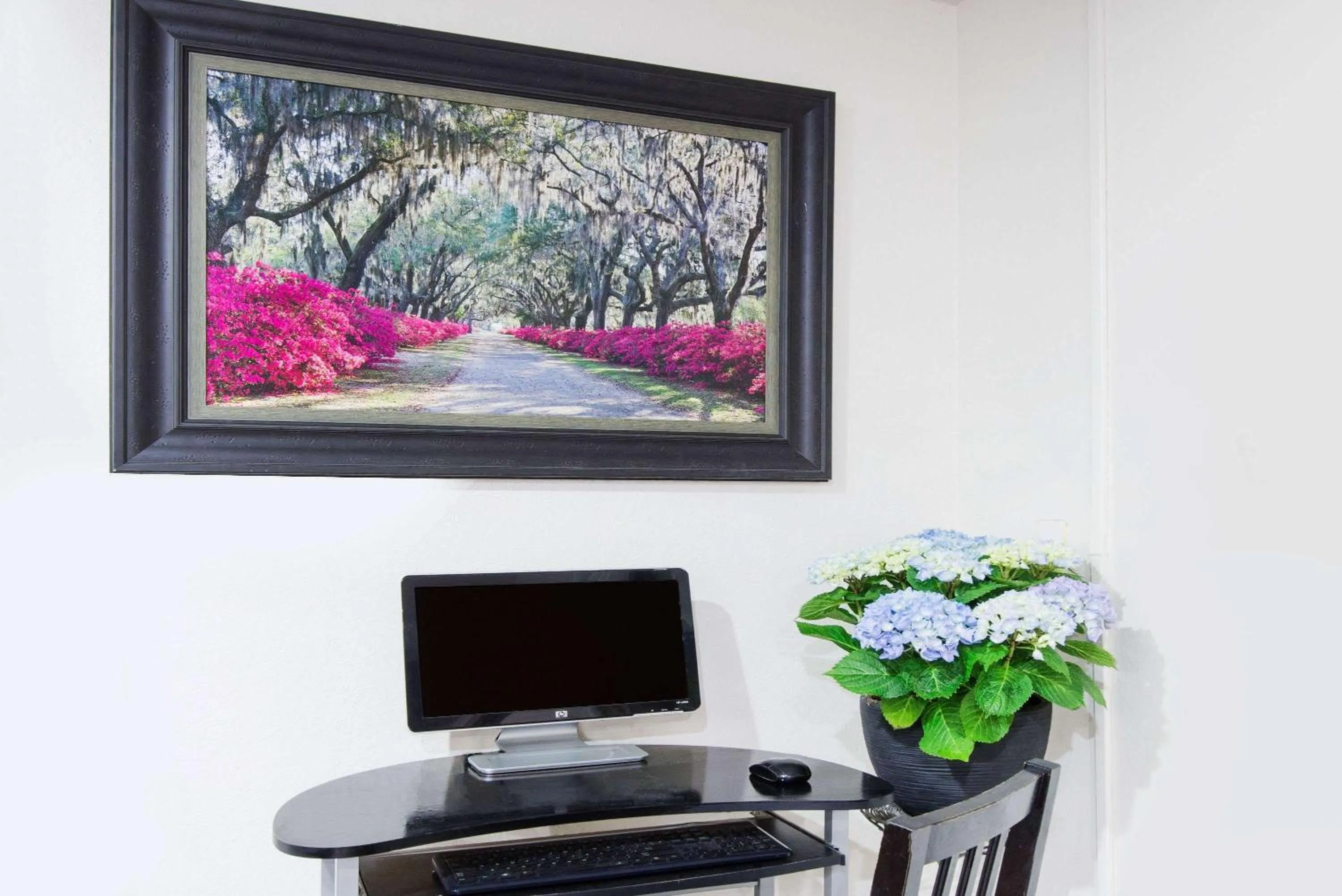 On site in Super 8 by Wyndham Pittsburgh PA Airport-University Area