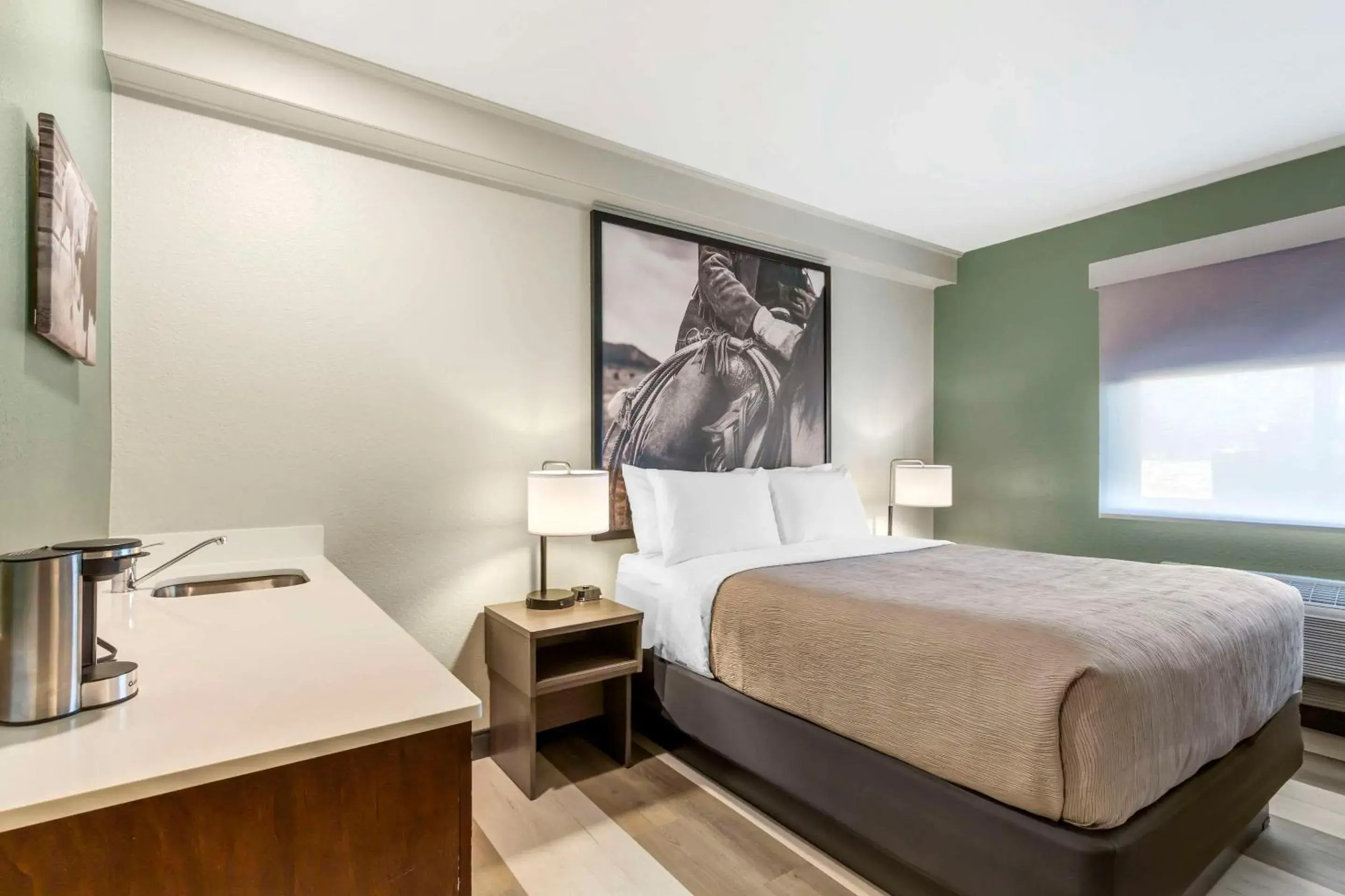 Bedroom, Bed in Quality Inn Hamilton Bitterroot Valley Bedroom, Bed in Quality Inn Hamilton Bitterroot Valley