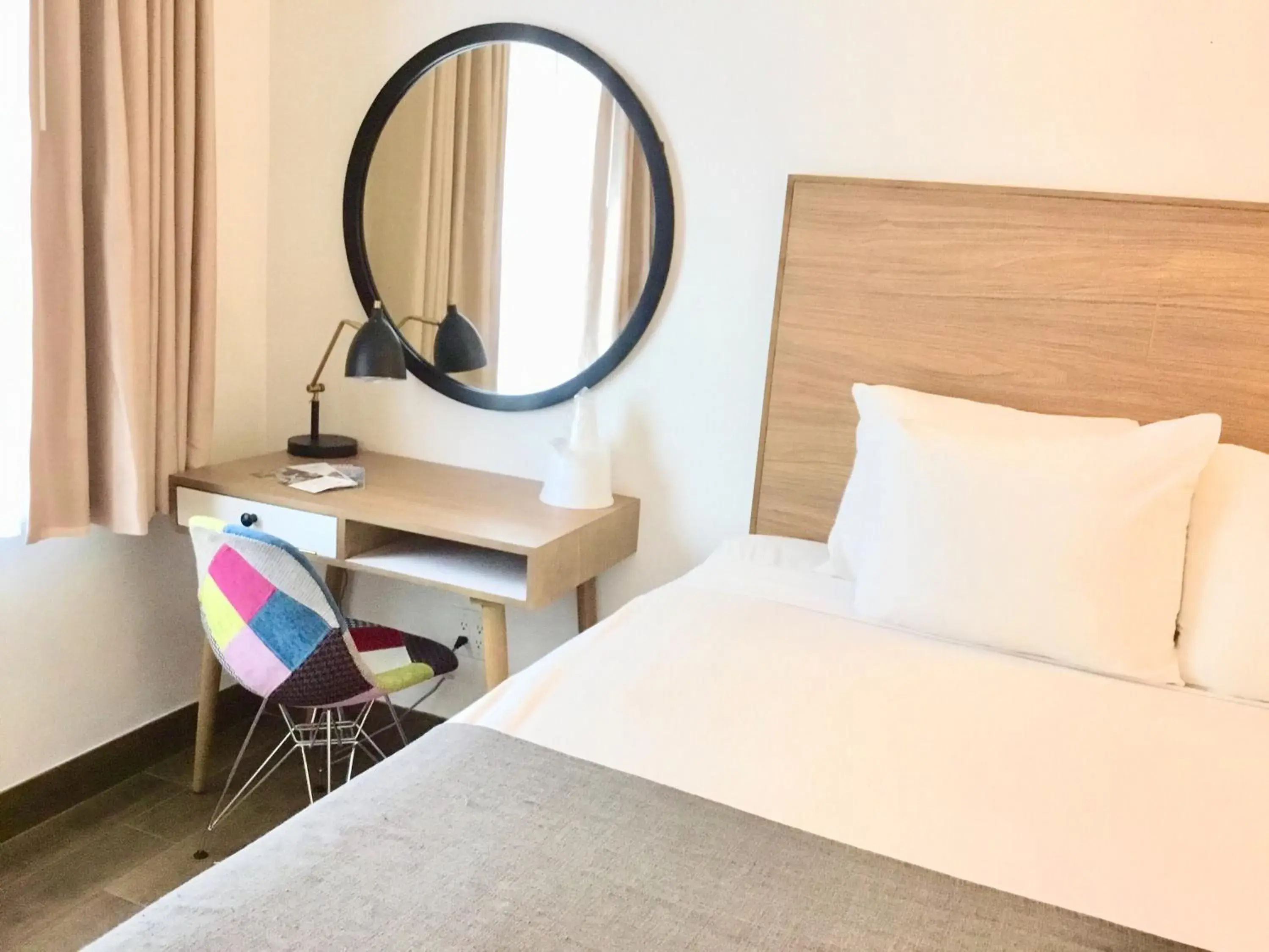 Bedroom, Bed in Downtown San Diego Lodge Bedroom, Bed in Downtown San Diego Lodge