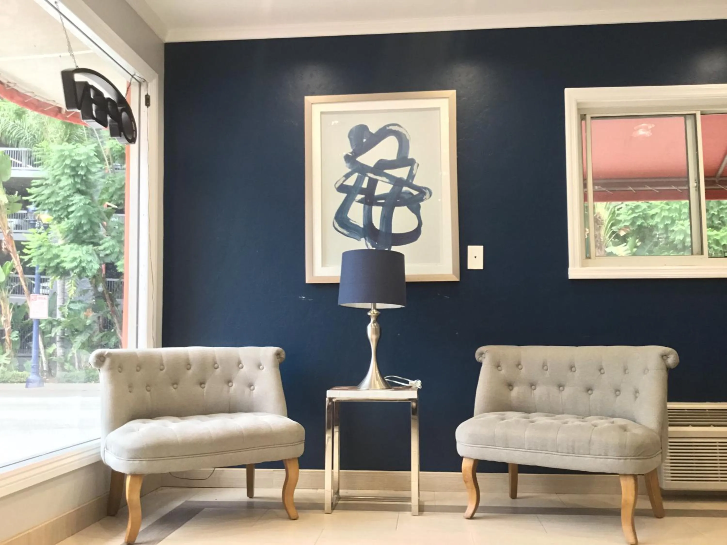 Lobby or reception in Downtown San Diego Lodge