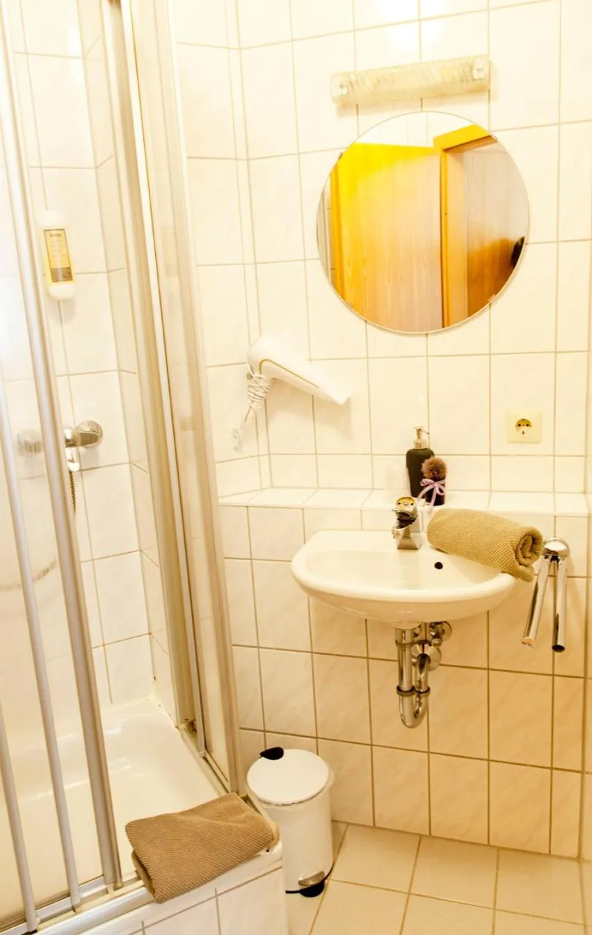 Bathroom in Hotel dasZimmermann