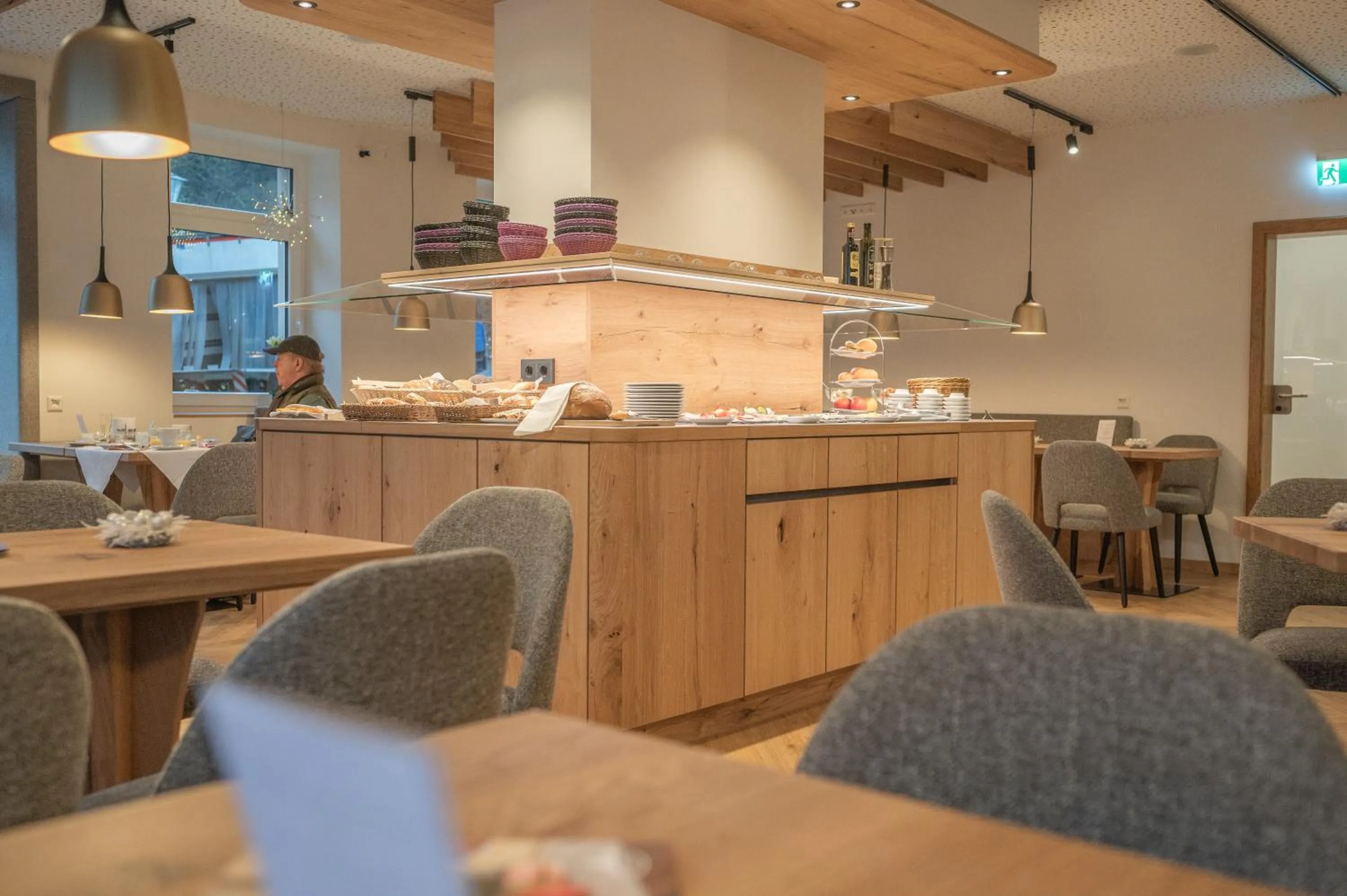 Buffet breakfast in Hotel dasZimmermann