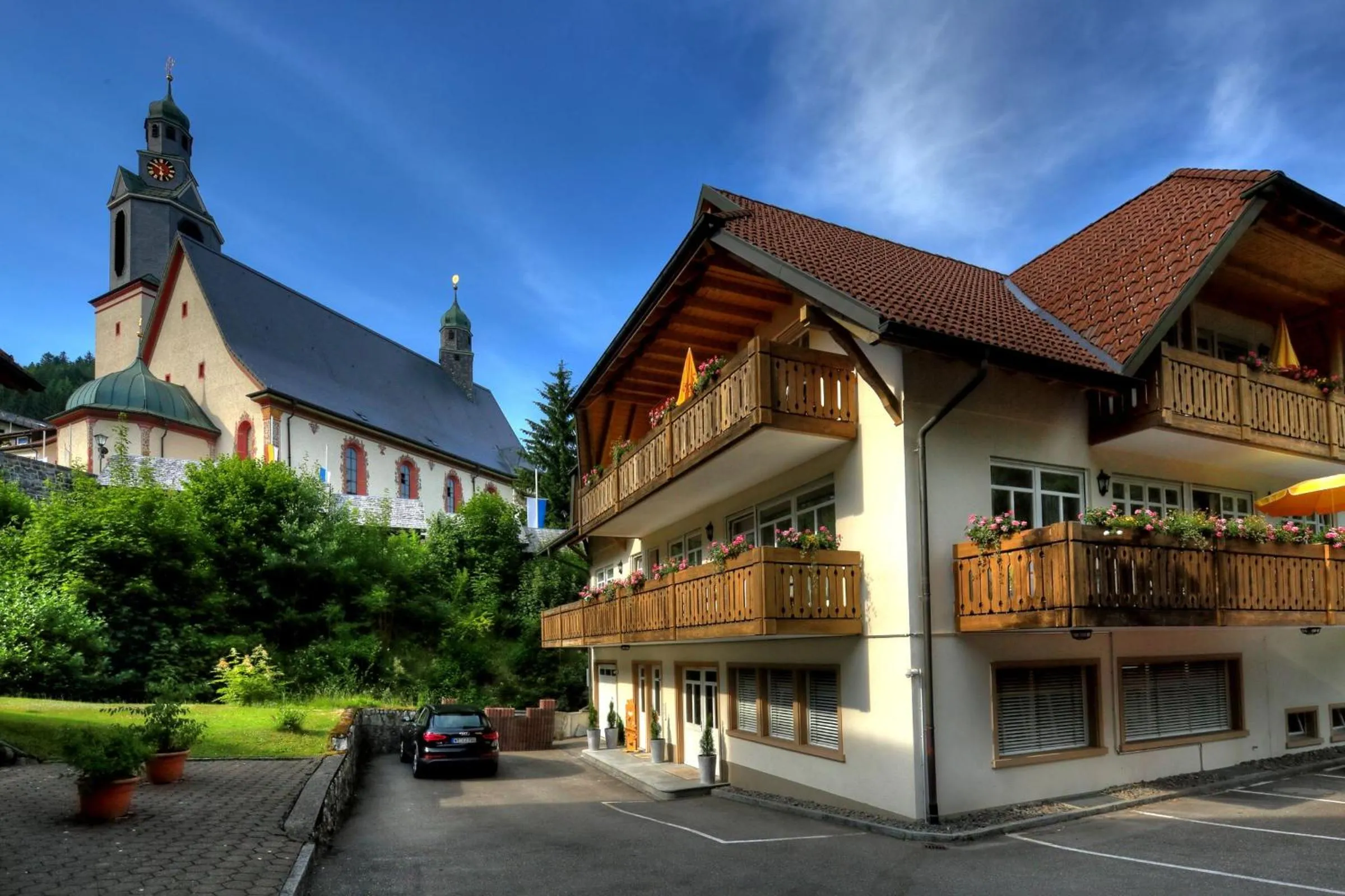 Property building in Hotel dasZimmermann