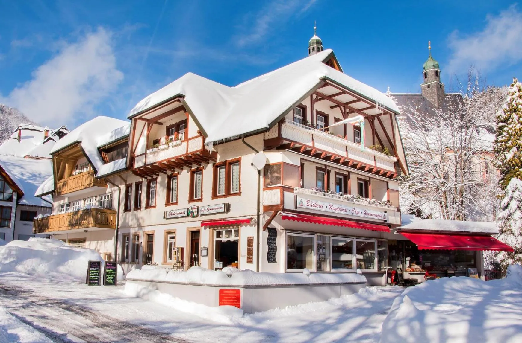 Property building in Hotel dasZimmermann