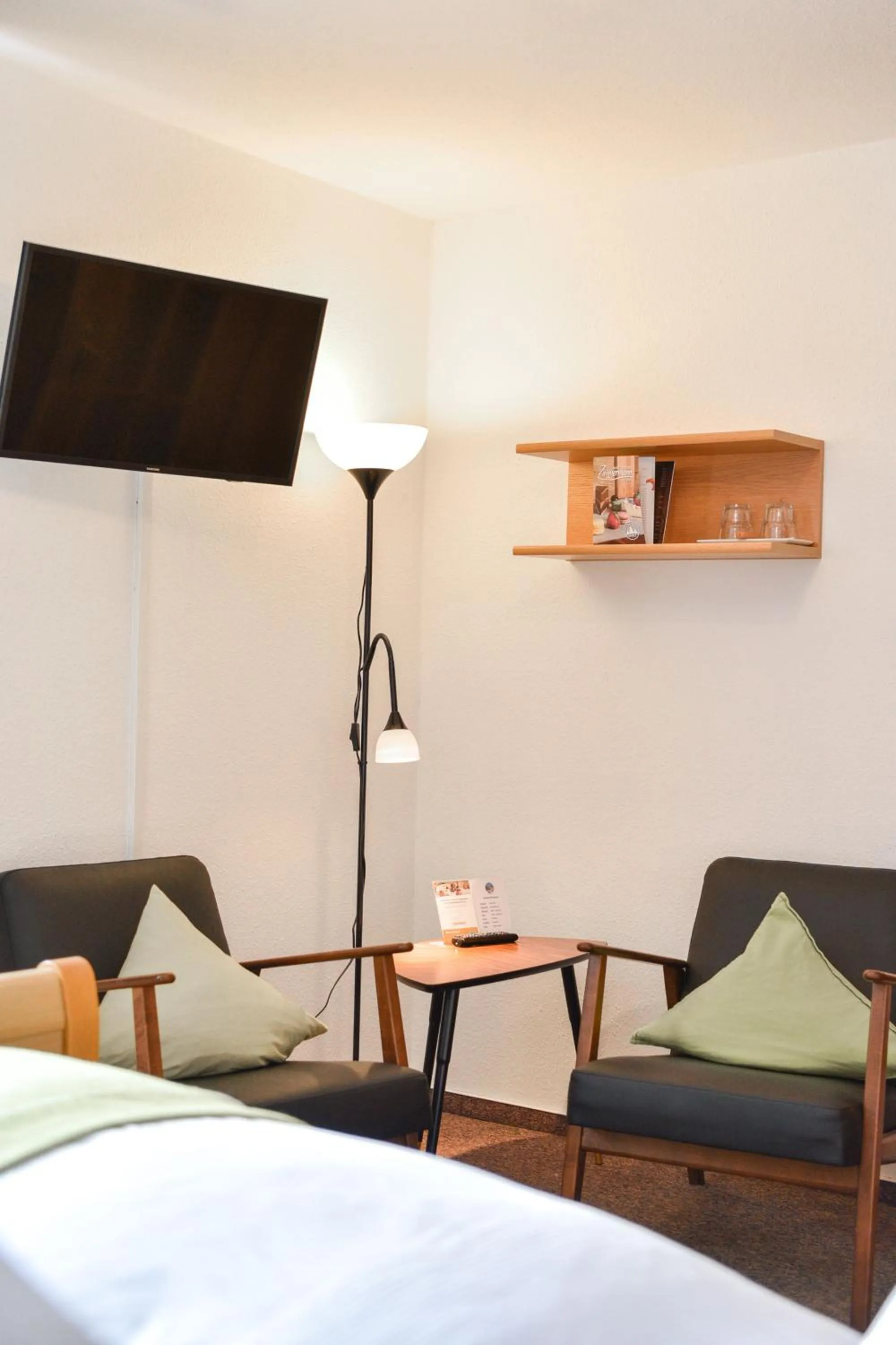 Photo of the whole room, Bed in Hotel dasZimmermann