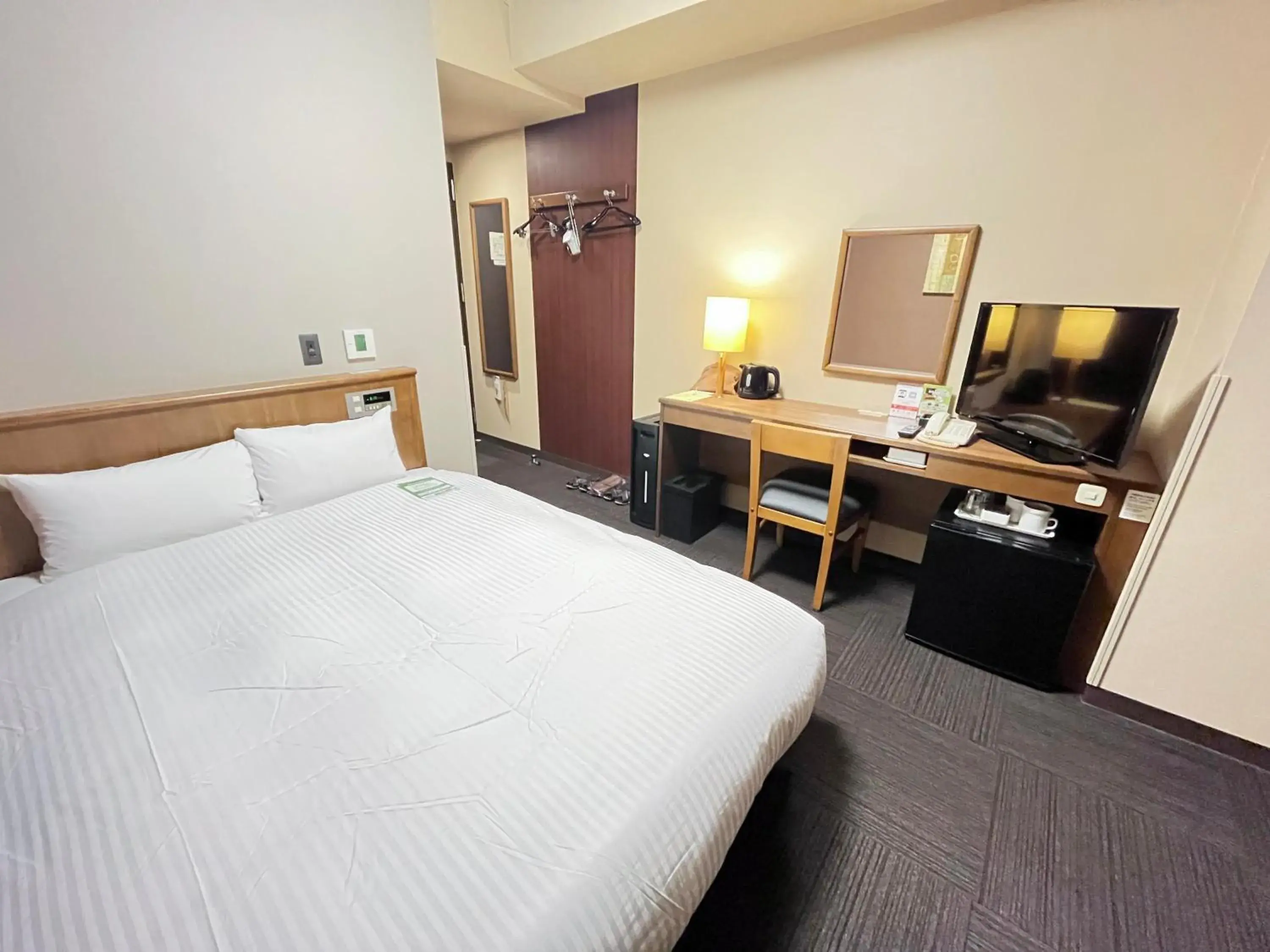 Photo of the whole room, Bed in Route Inn Grantia Hidatakayama Wakura no yado Photo of the whole room, Bed in Route Inn Grantia Hidatakayama Wakura no yado