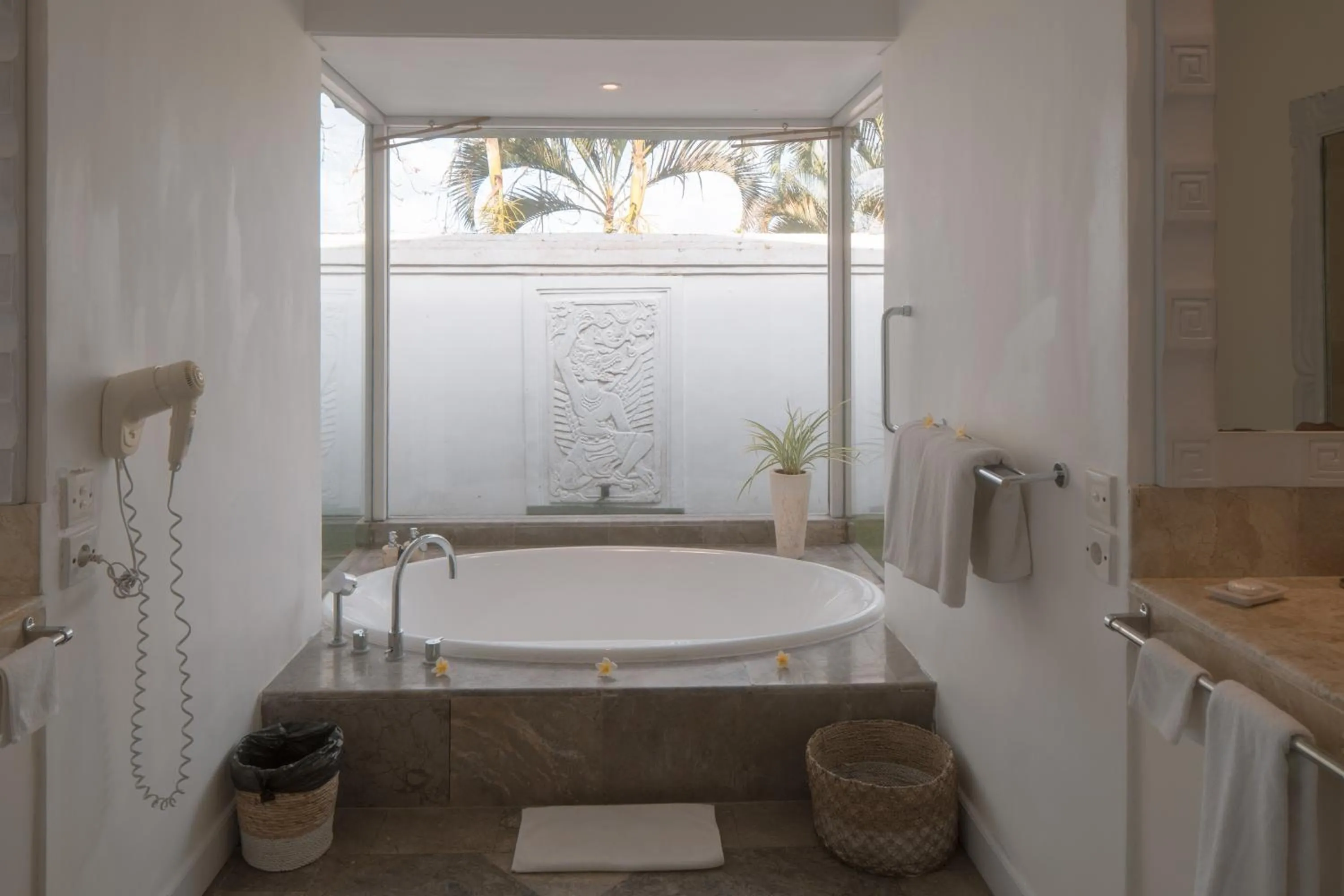 Shower in Villa Puri Balangan