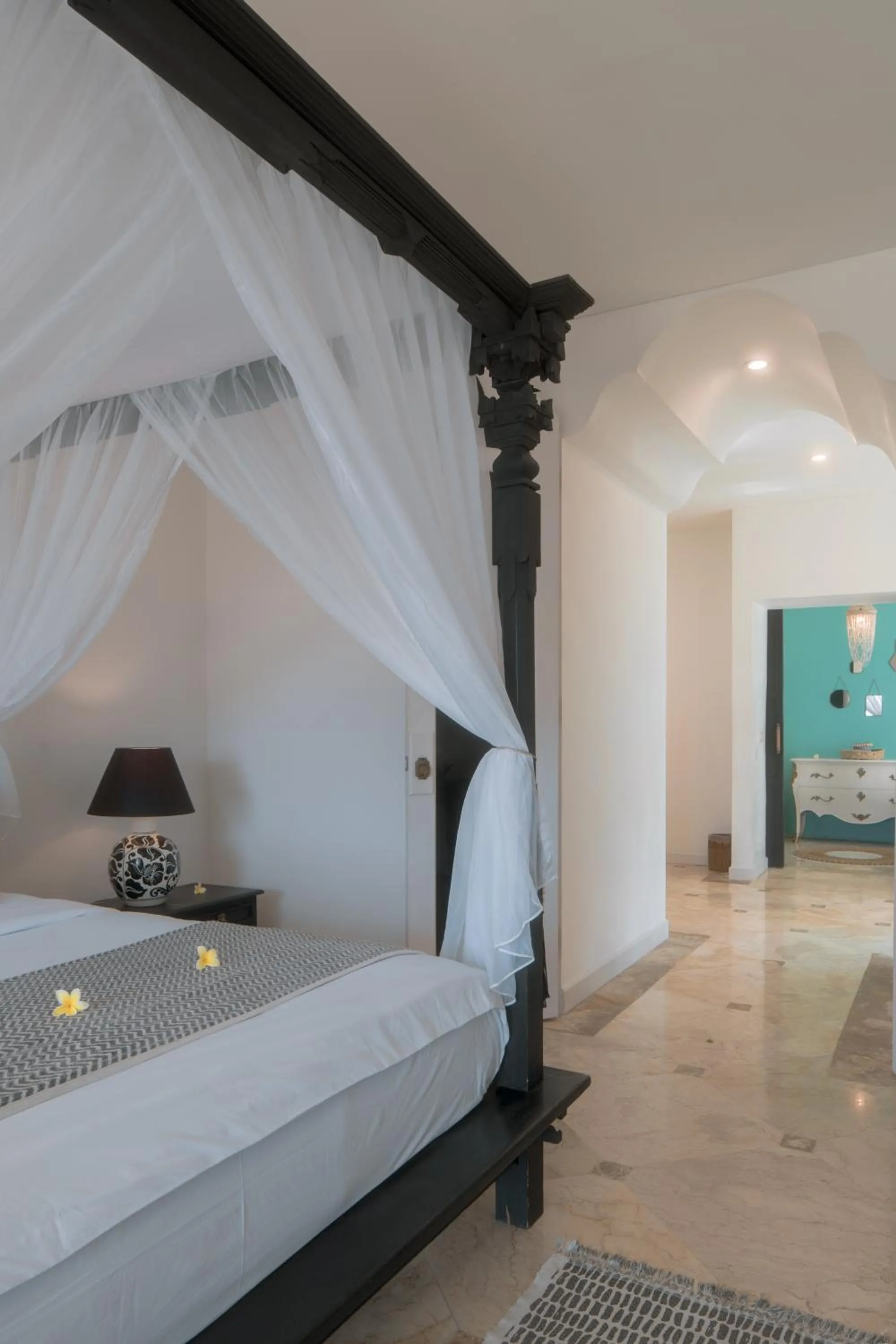 Photo of the whole room, Bed in Villa Puri Balangan