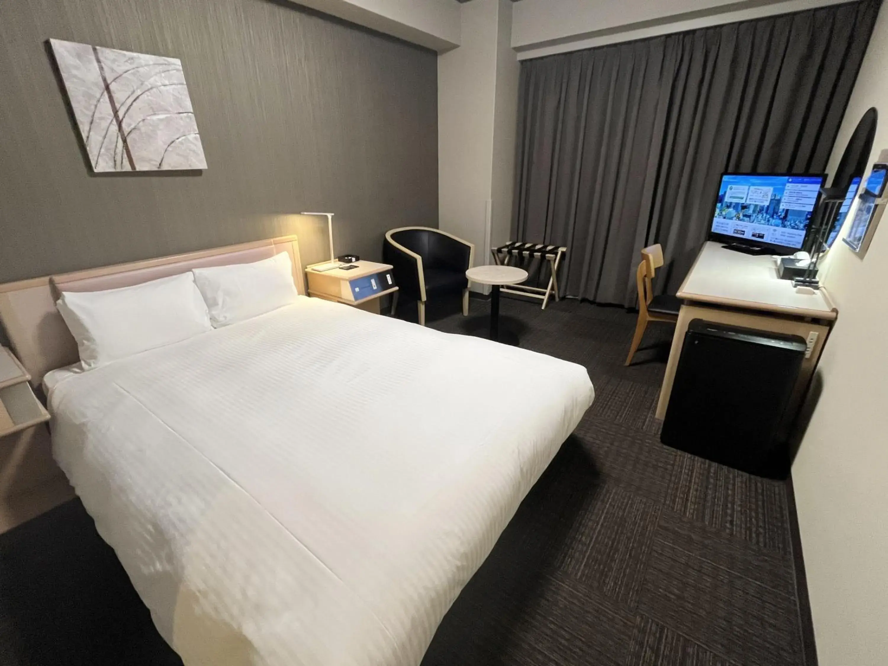 Photo of the whole room, Bed in Hotel Route-Inn Tokyo Ikebukuro Photo of the whole room, Bed in Hotel Route-Inn Tokyo Ikebukuro