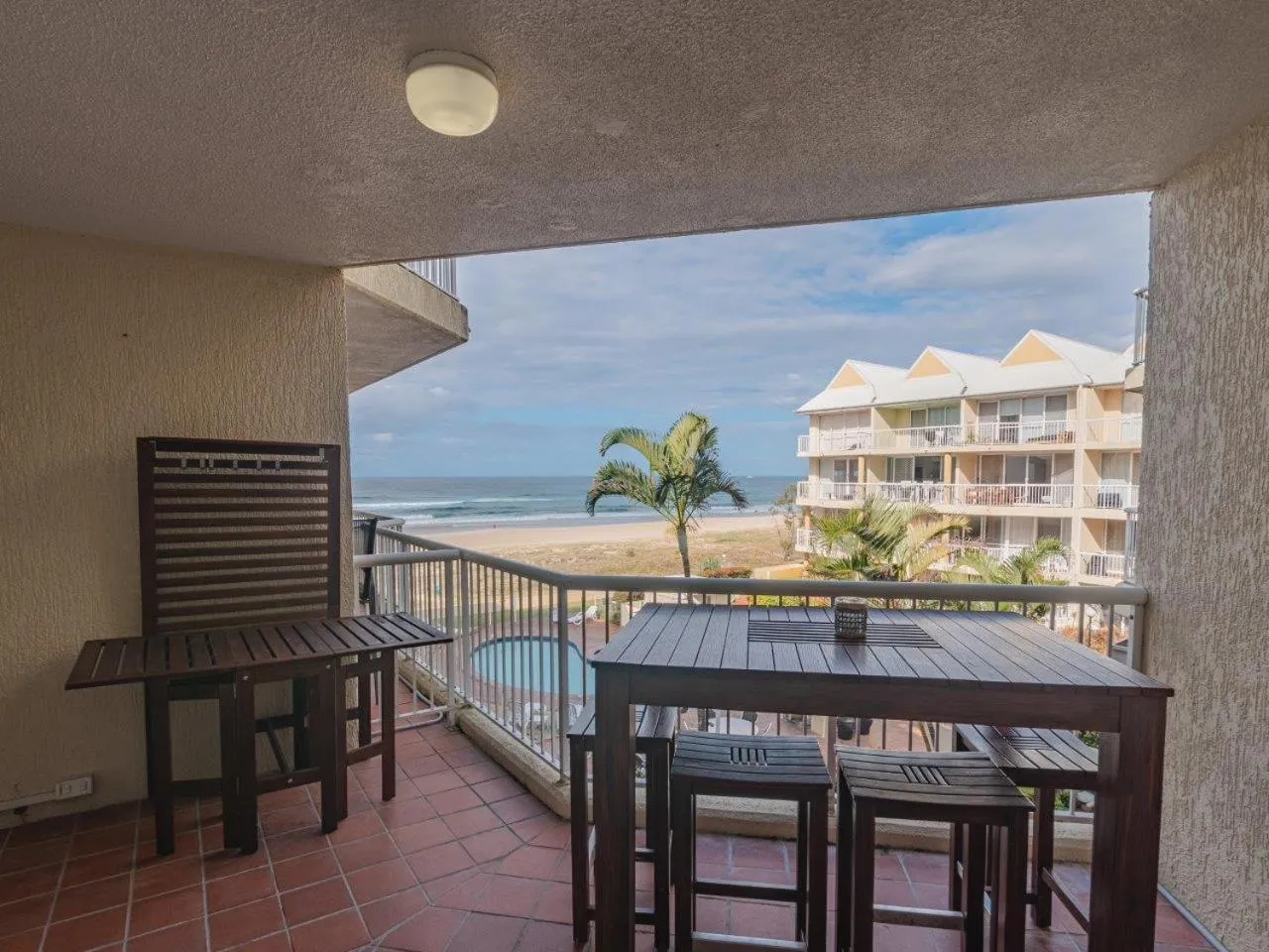 Crystal Beachfront Apartments