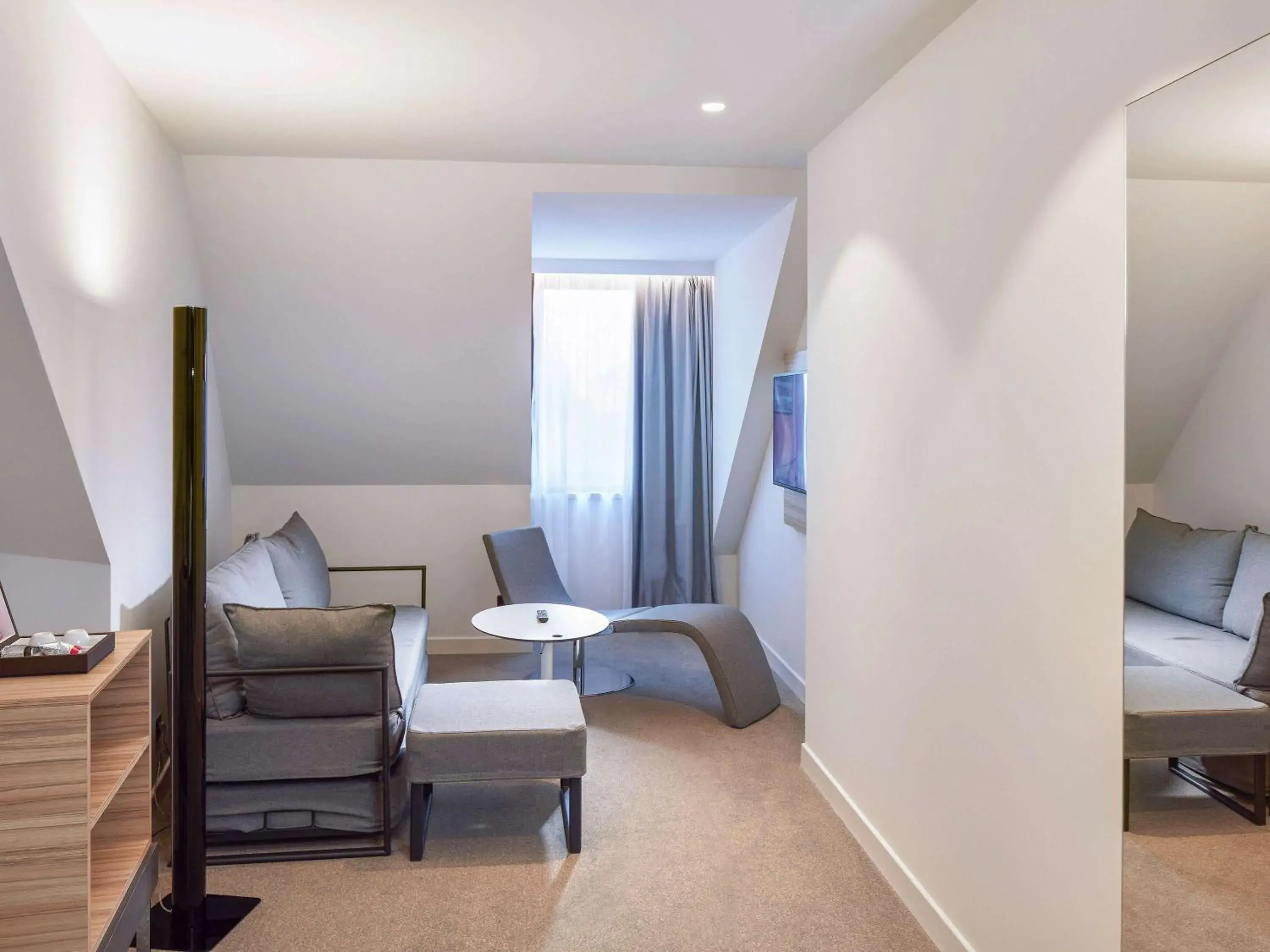 Bedroom, Bed in Novotel Suites Colmar Centre Bedroom, Bed in Novotel Suites Colmar Centre