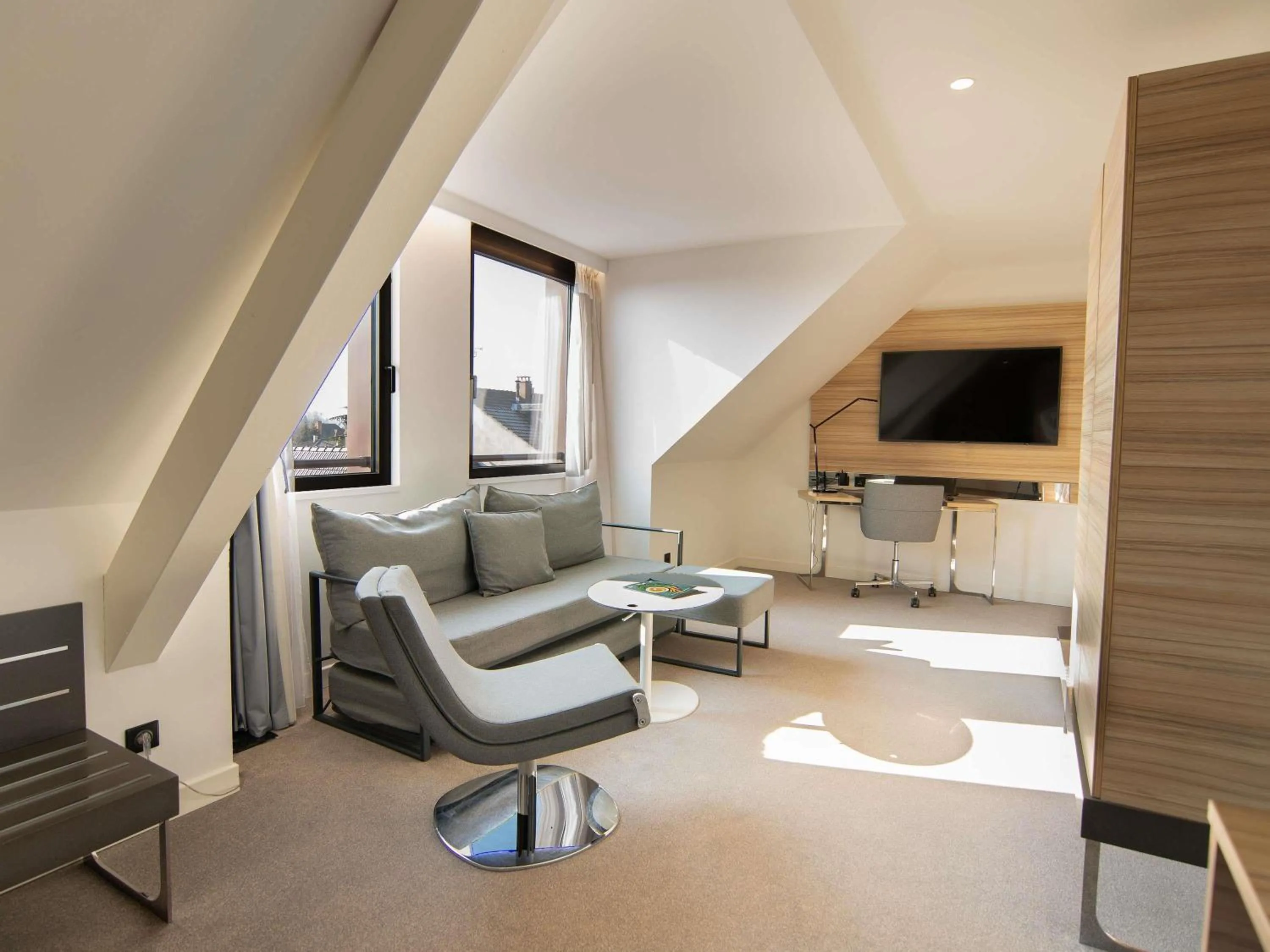 Bedroom in Novotel Suites Colmar Centre