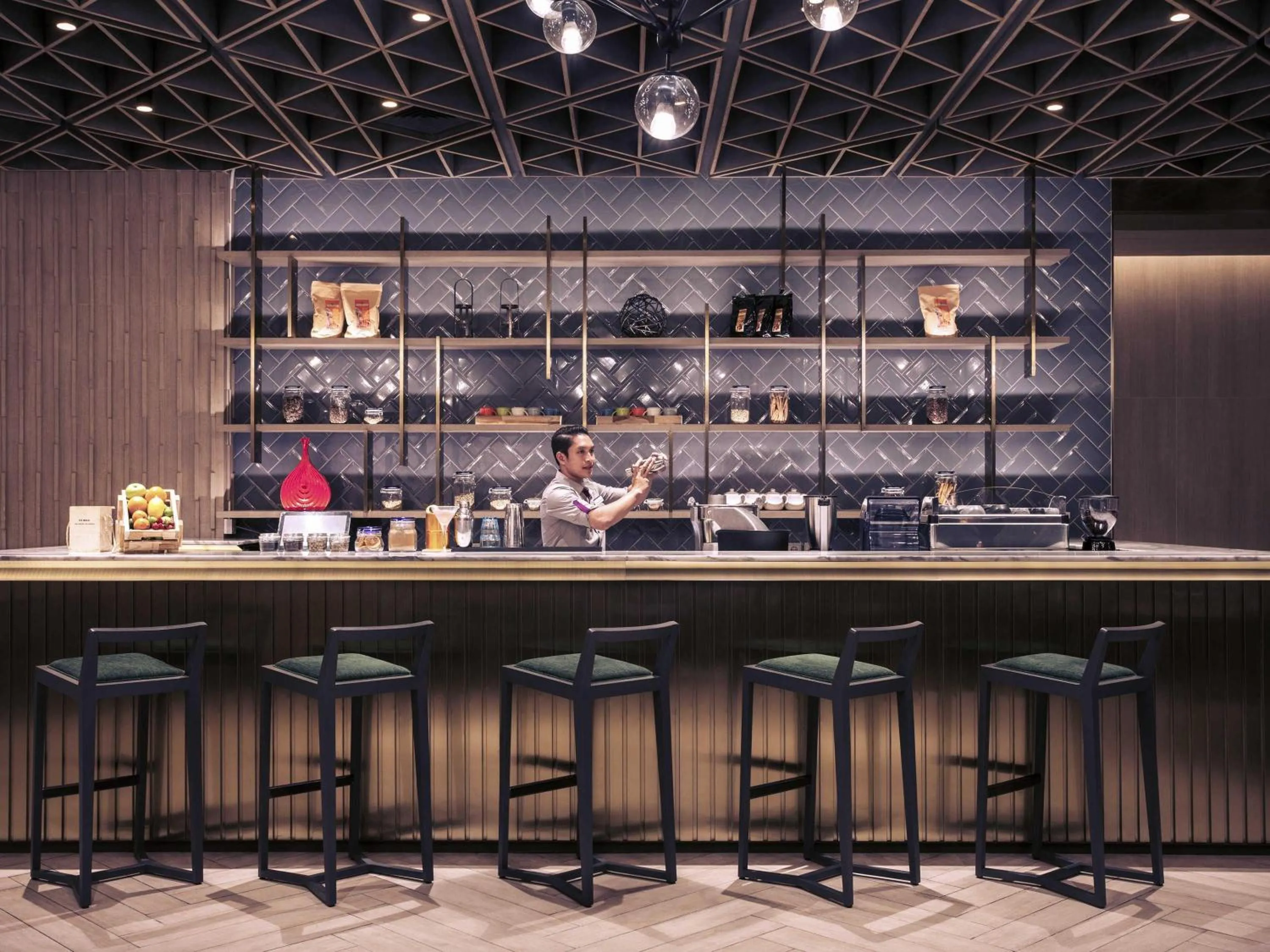 Lounge or bar in Mercure Jakarta Pantai Indah Kapuk