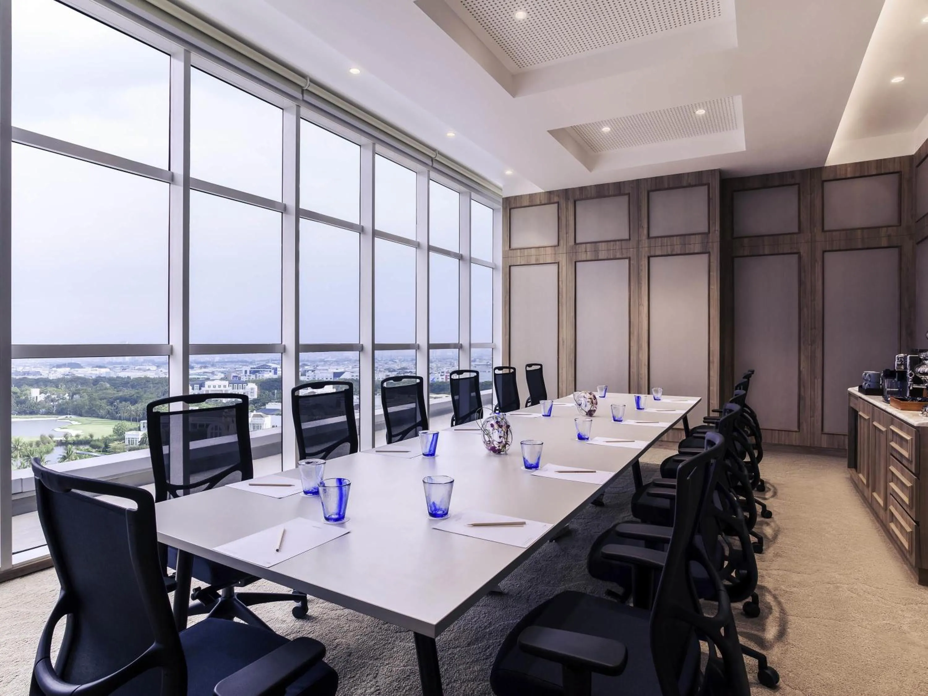 Meeting/conference room in Mercure Jakarta Pantai Indah Kapuk
