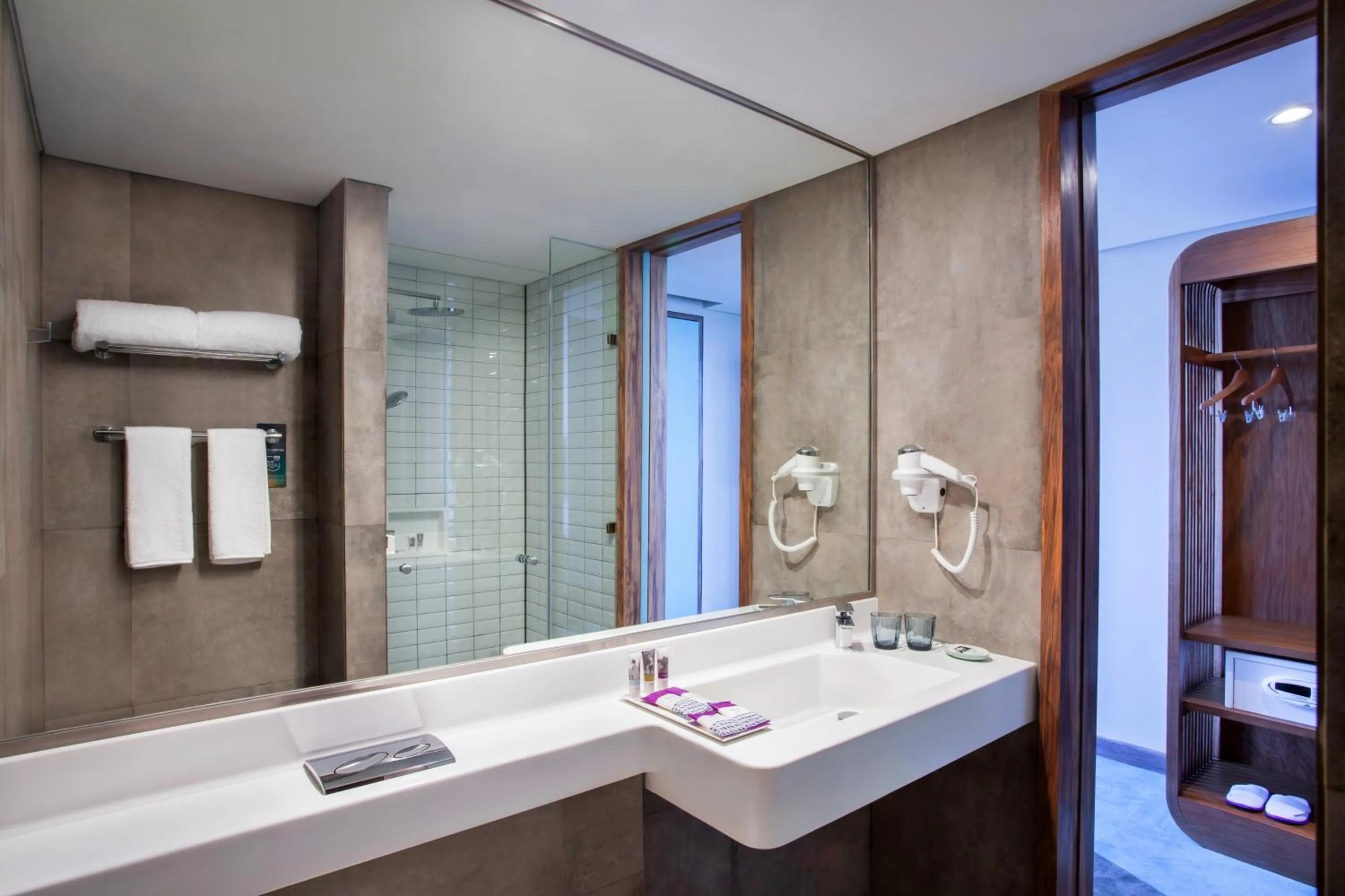 Bathroom in Mercure Jakarta Pantai Indah Kapuk