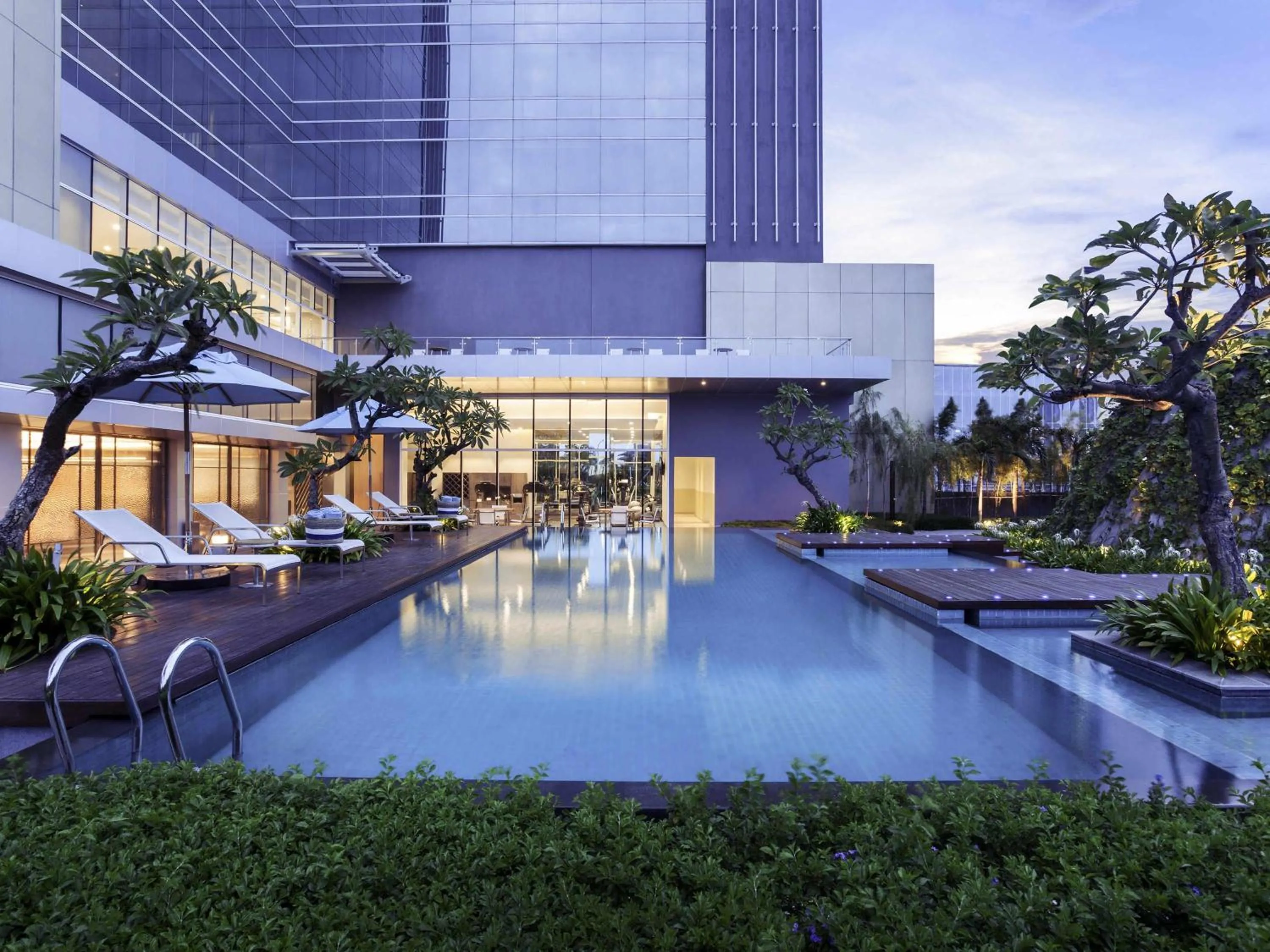 Pool view in Mercure Jakarta Pantai Indah Kapuk