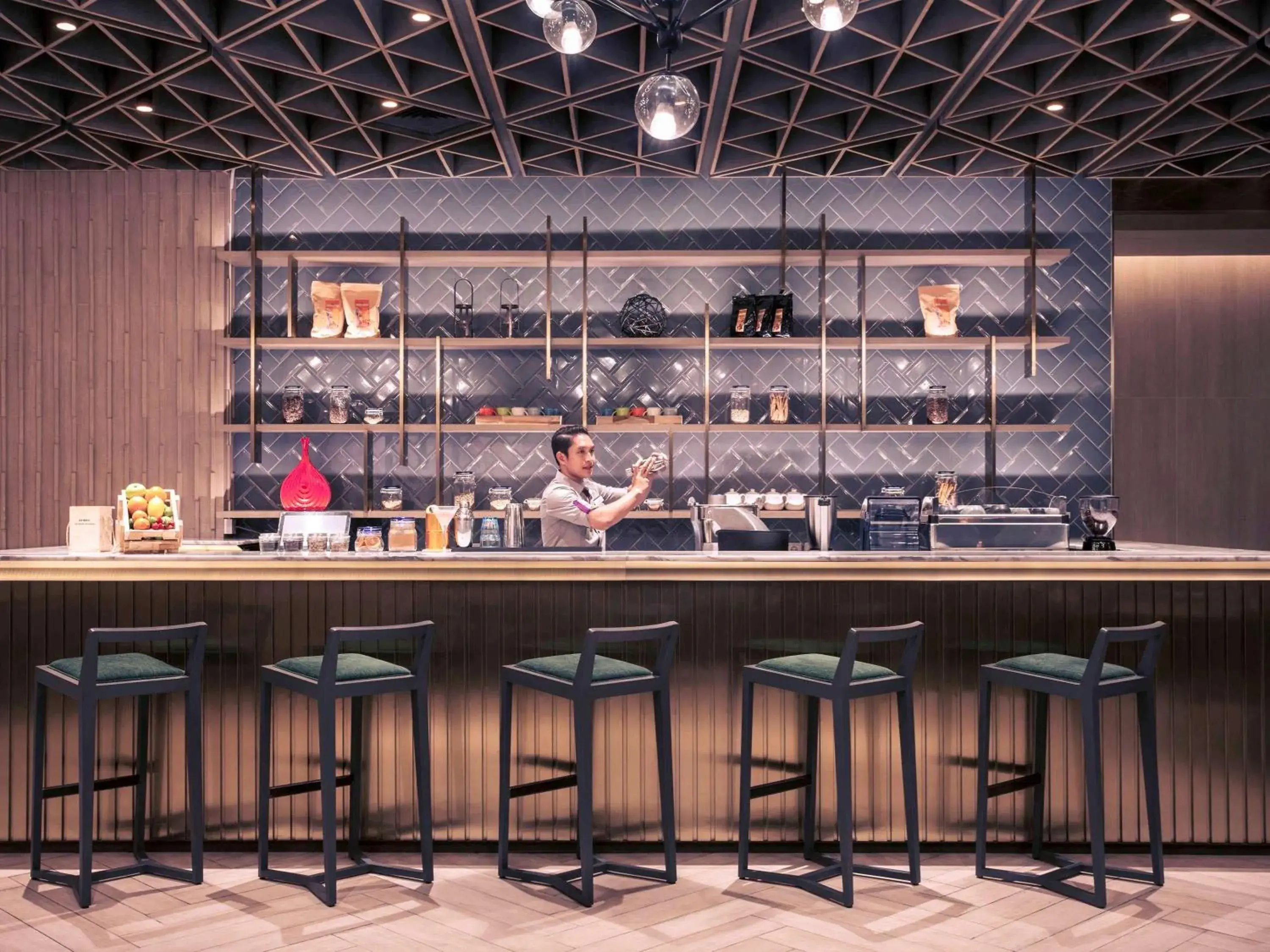 Lounge or bar in Mercure Jakarta Pantai Indah Kapuk Lounge or bar in Mercure Jakarta Pantai Indah Kapuk