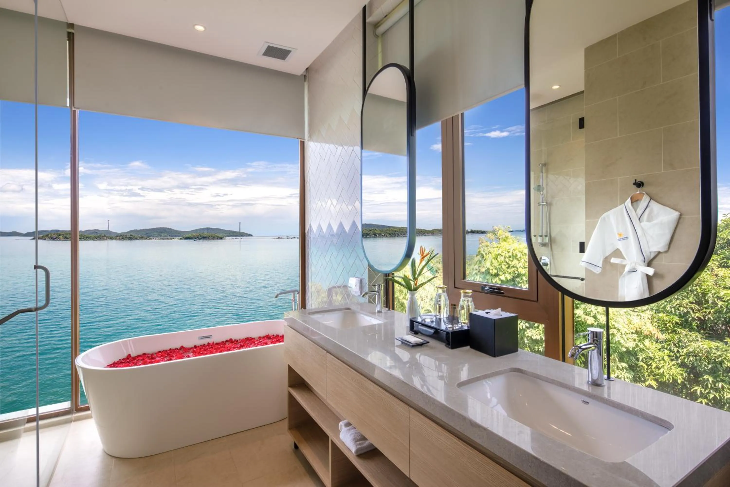 Toilet in Premier Village Phu Quoc Resort Managed by Accor