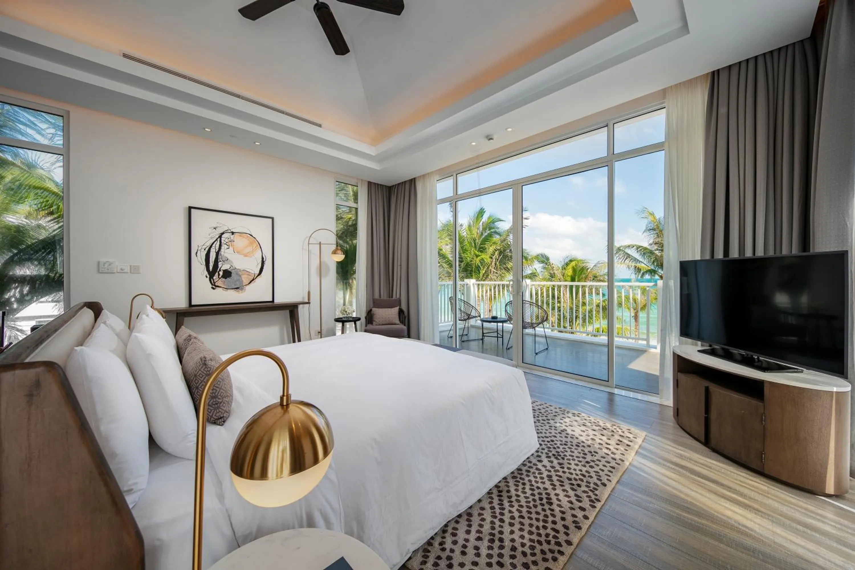 Bed in Premier Village Phu Quoc Resort Managed by Accor